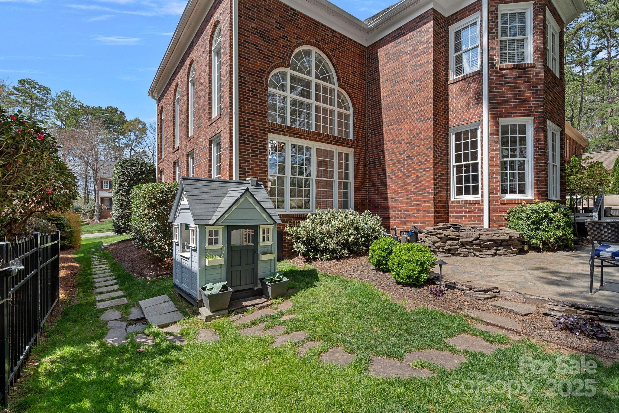 18418 Turnberry Court