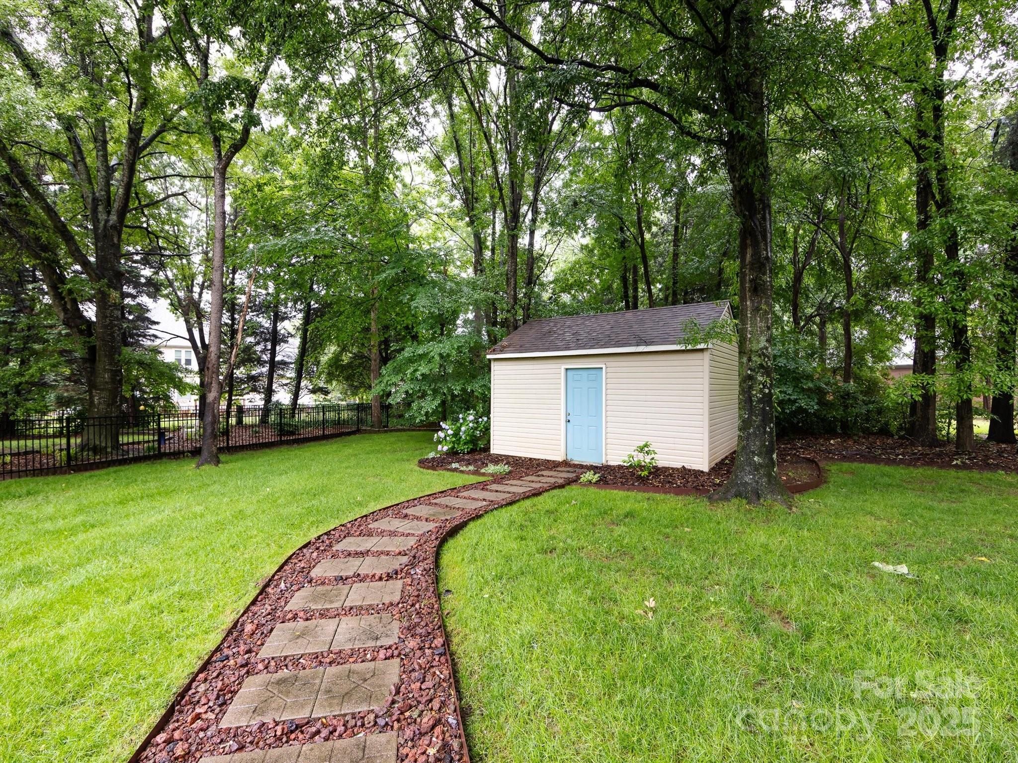 5621 Landale Court