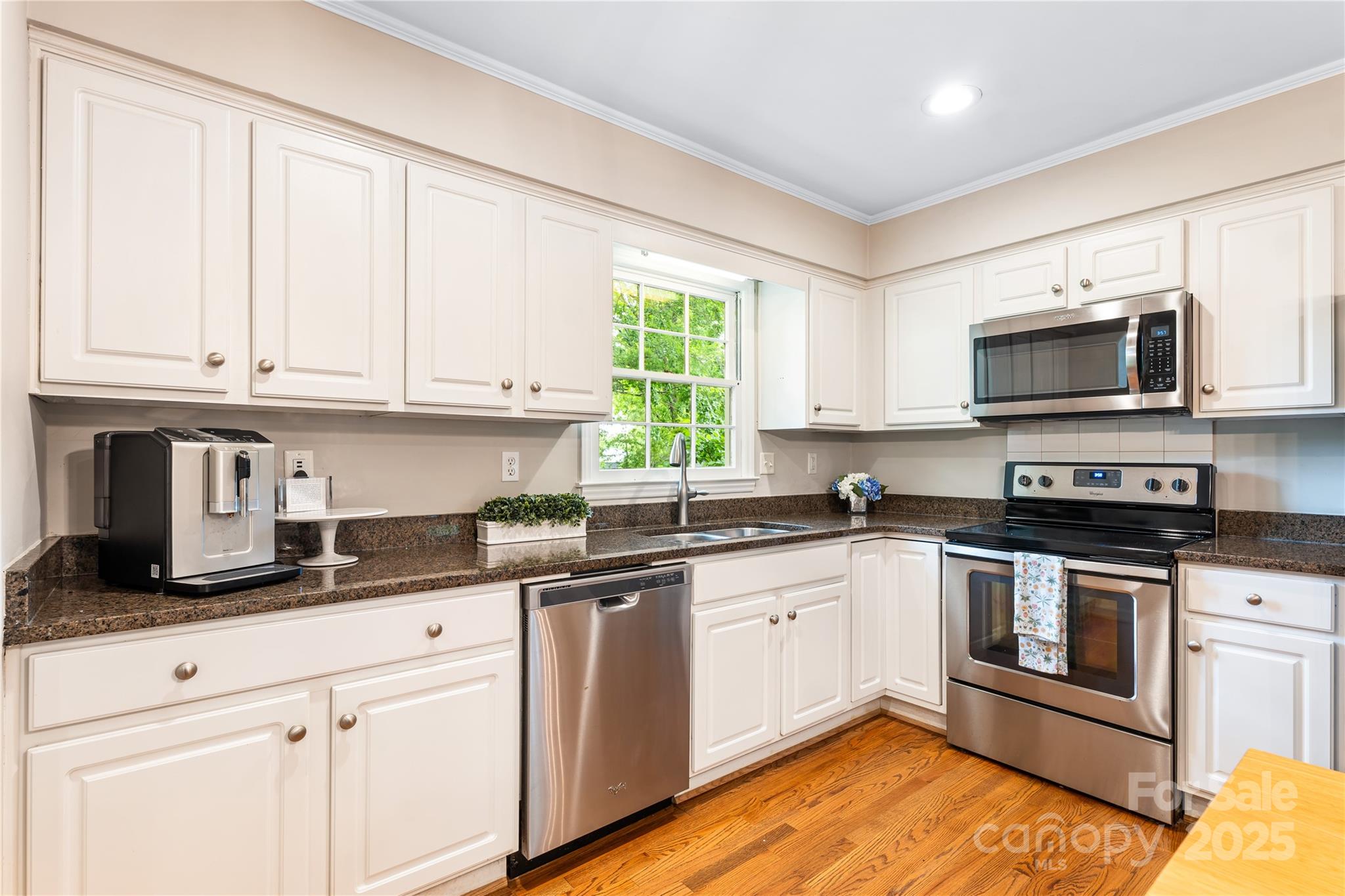 6718 Summerlin Place