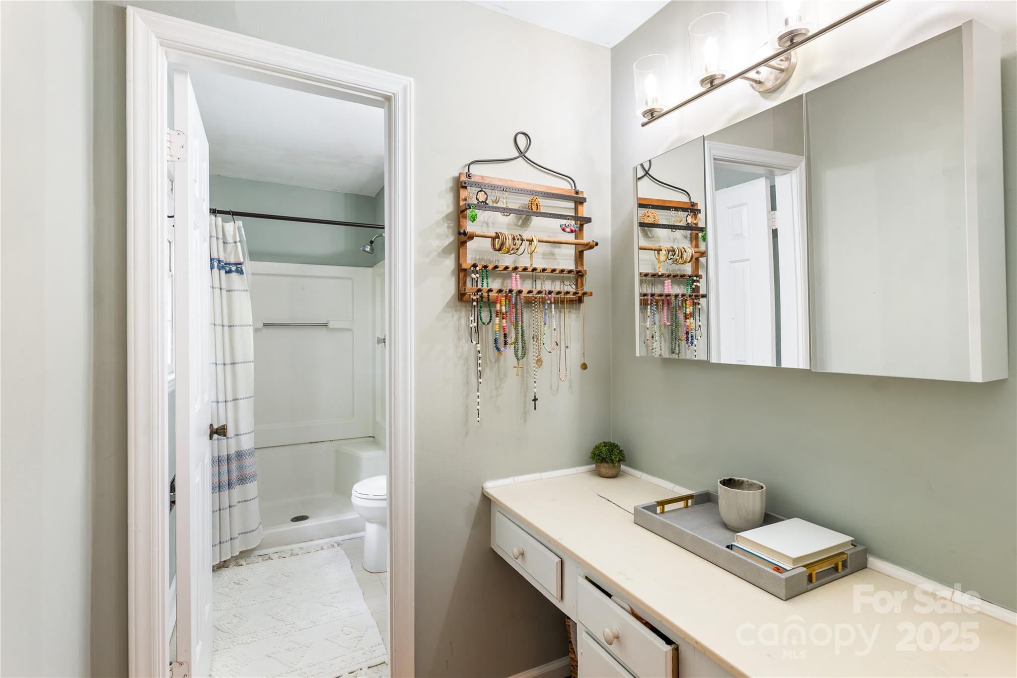 6718 Summerlin Place