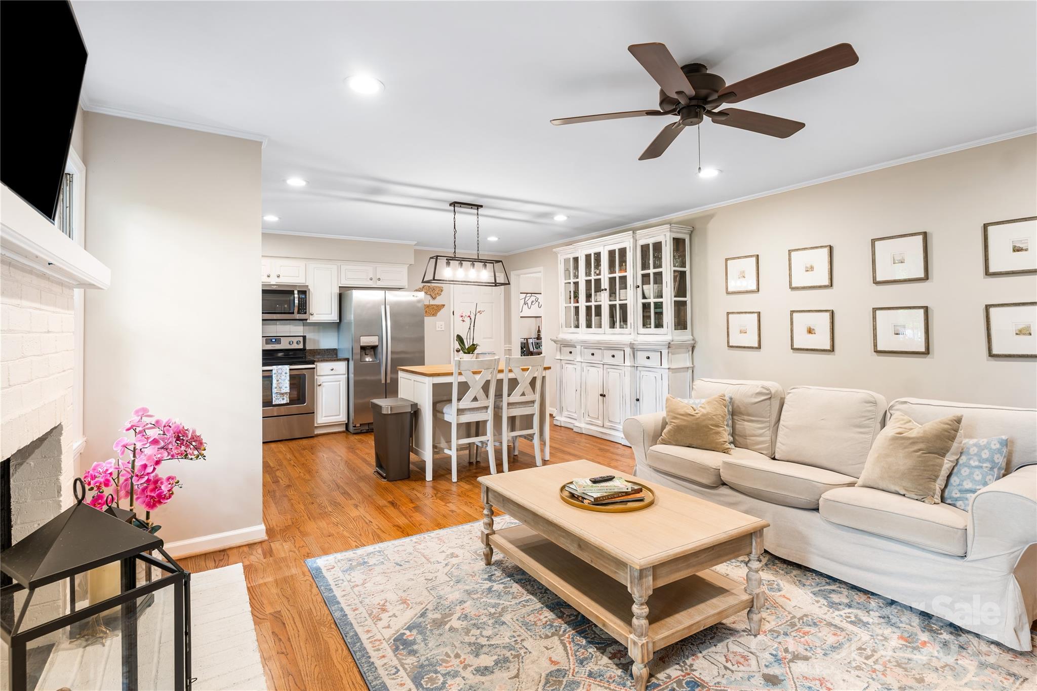 6718 Summerlin Place