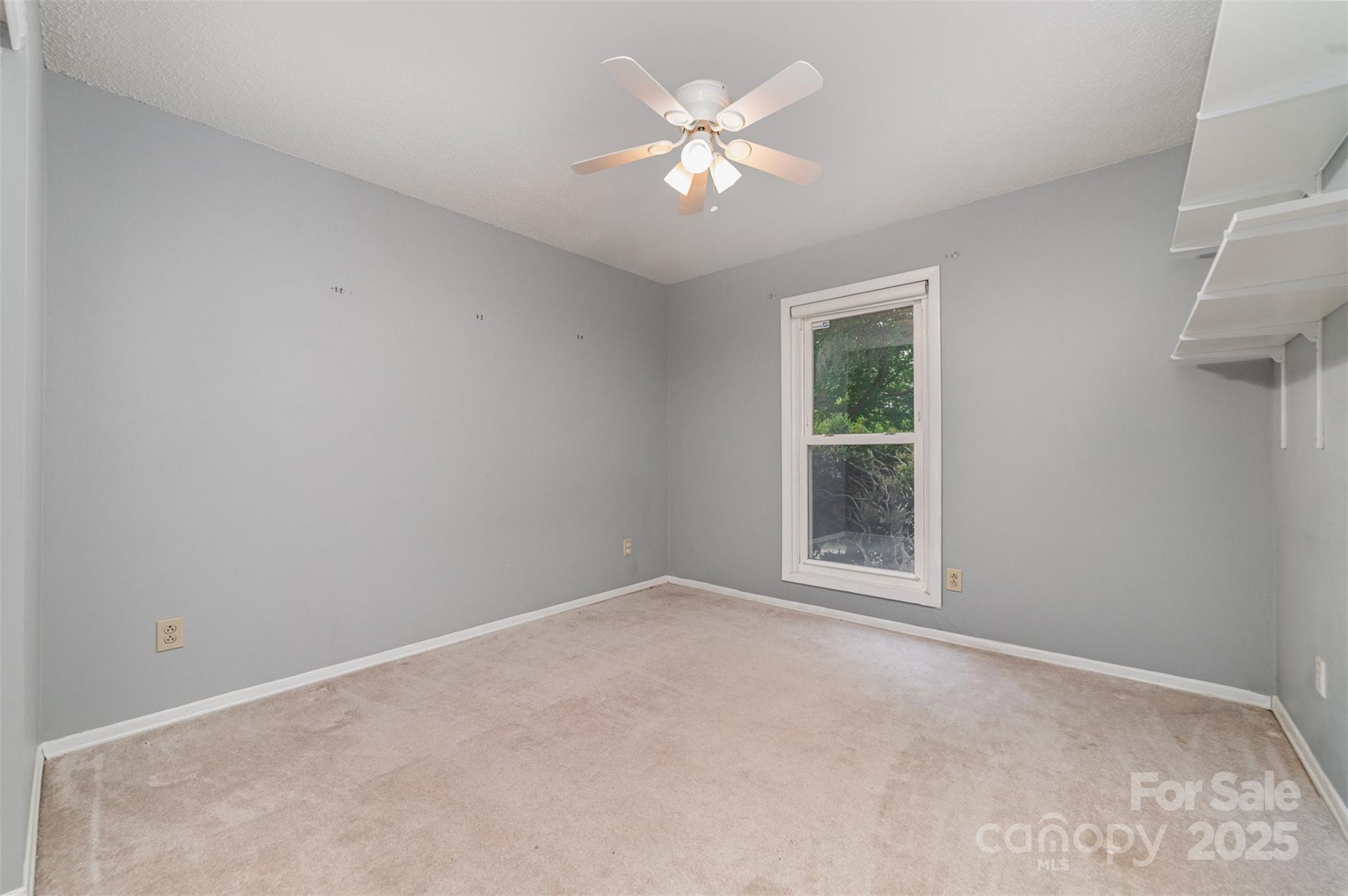 6443 Round Hill Road