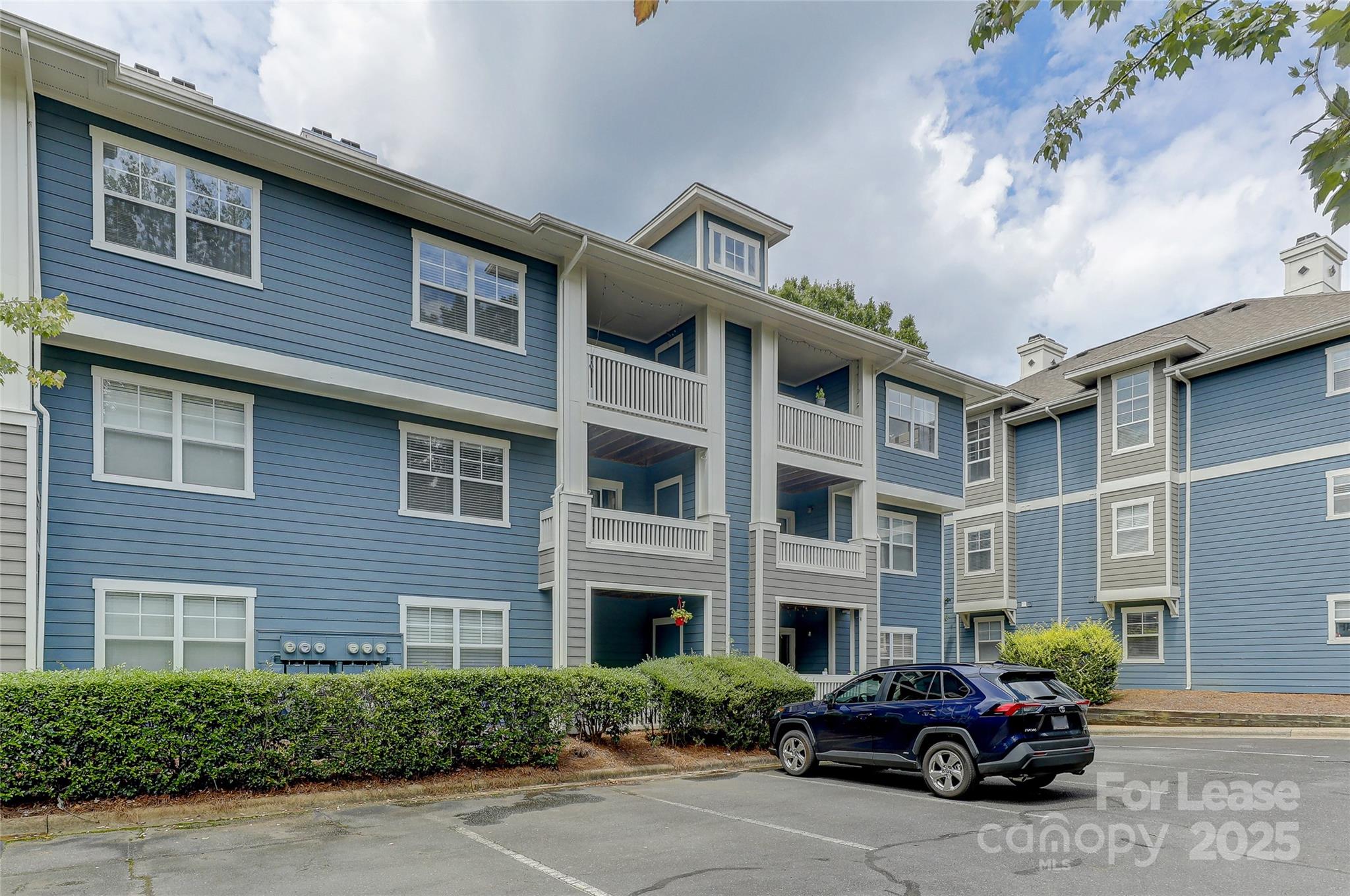 501 Olmsted Park Place Unit: F