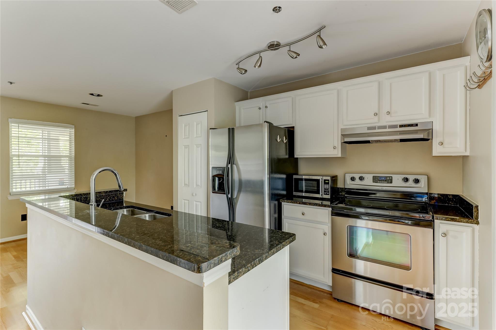 501 Olmsted Park Place Unit: F