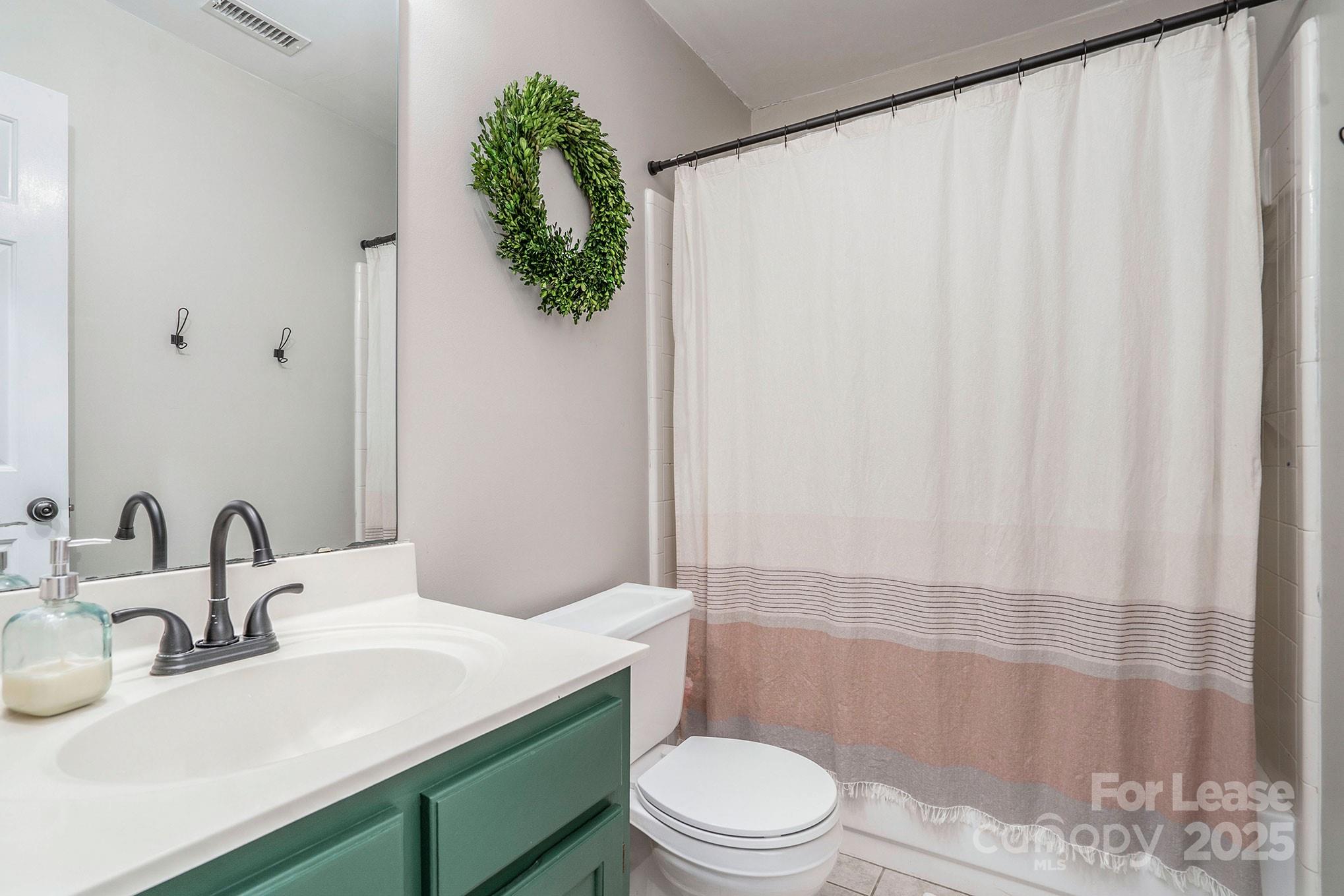 2045 Trowbridge Court