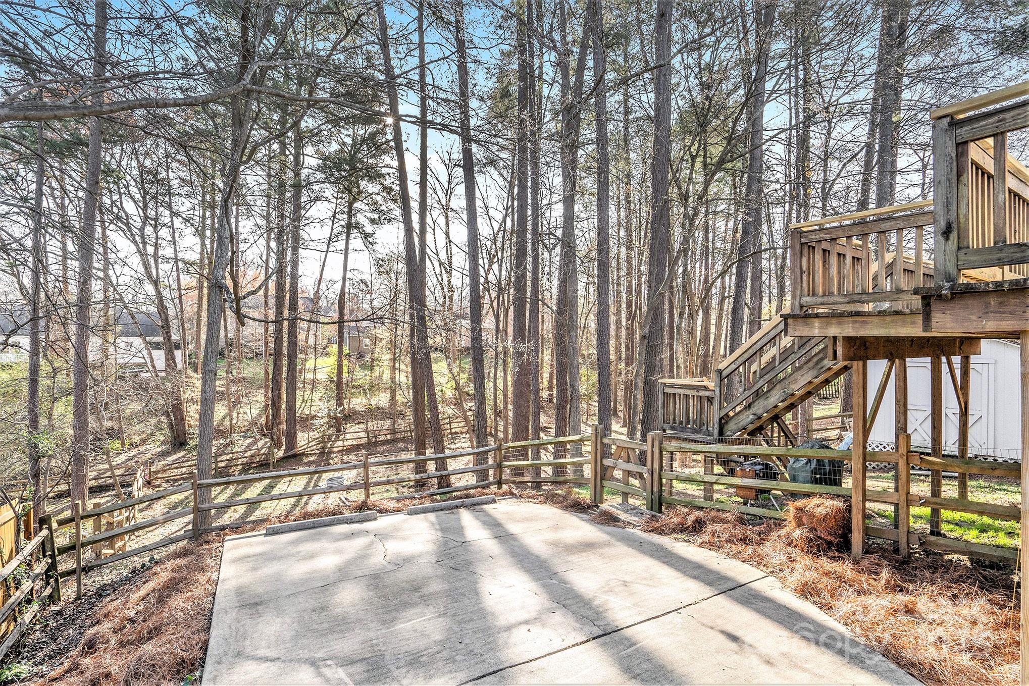 2045 Trowbridge Court