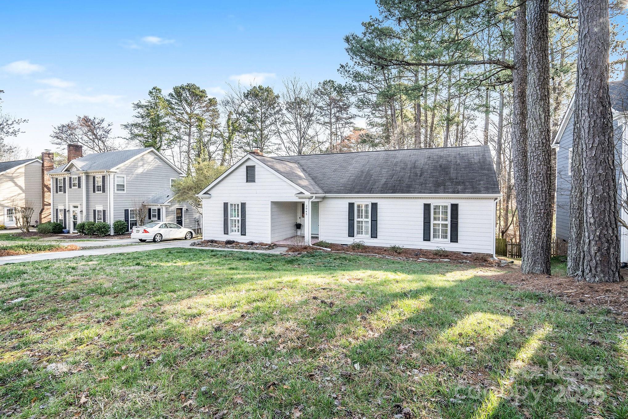 2045 Trowbridge Court