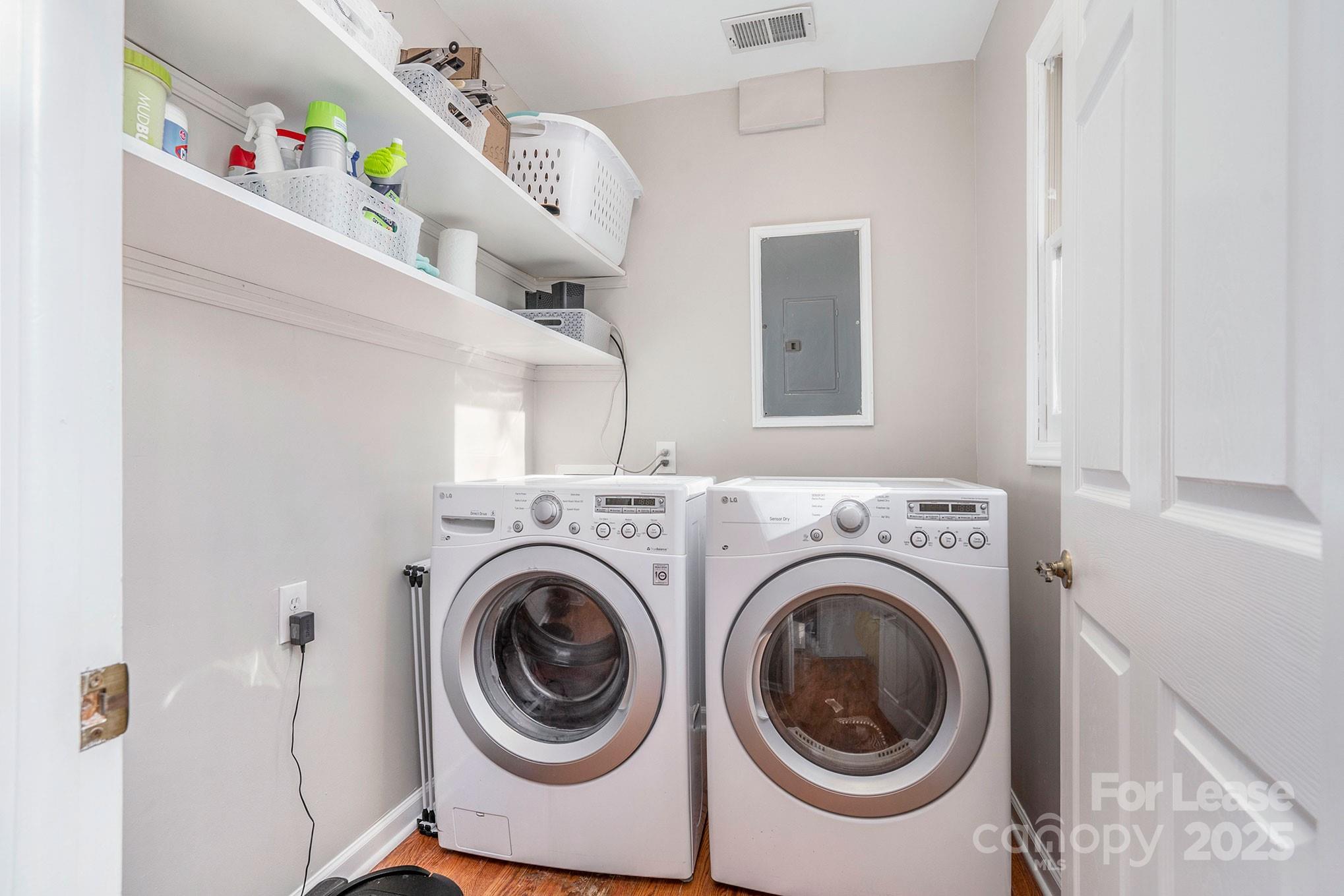 2045 Trowbridge Court