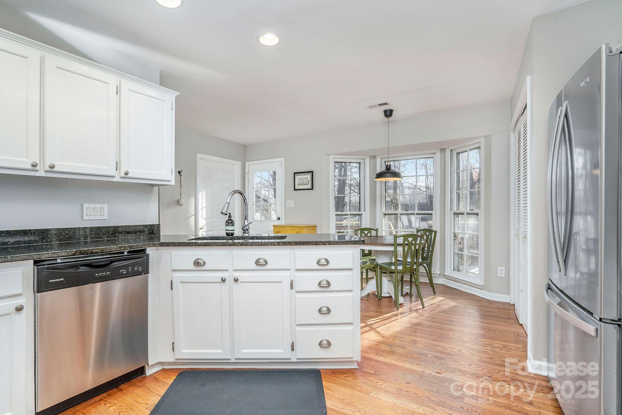 2045 Trowbridge Court