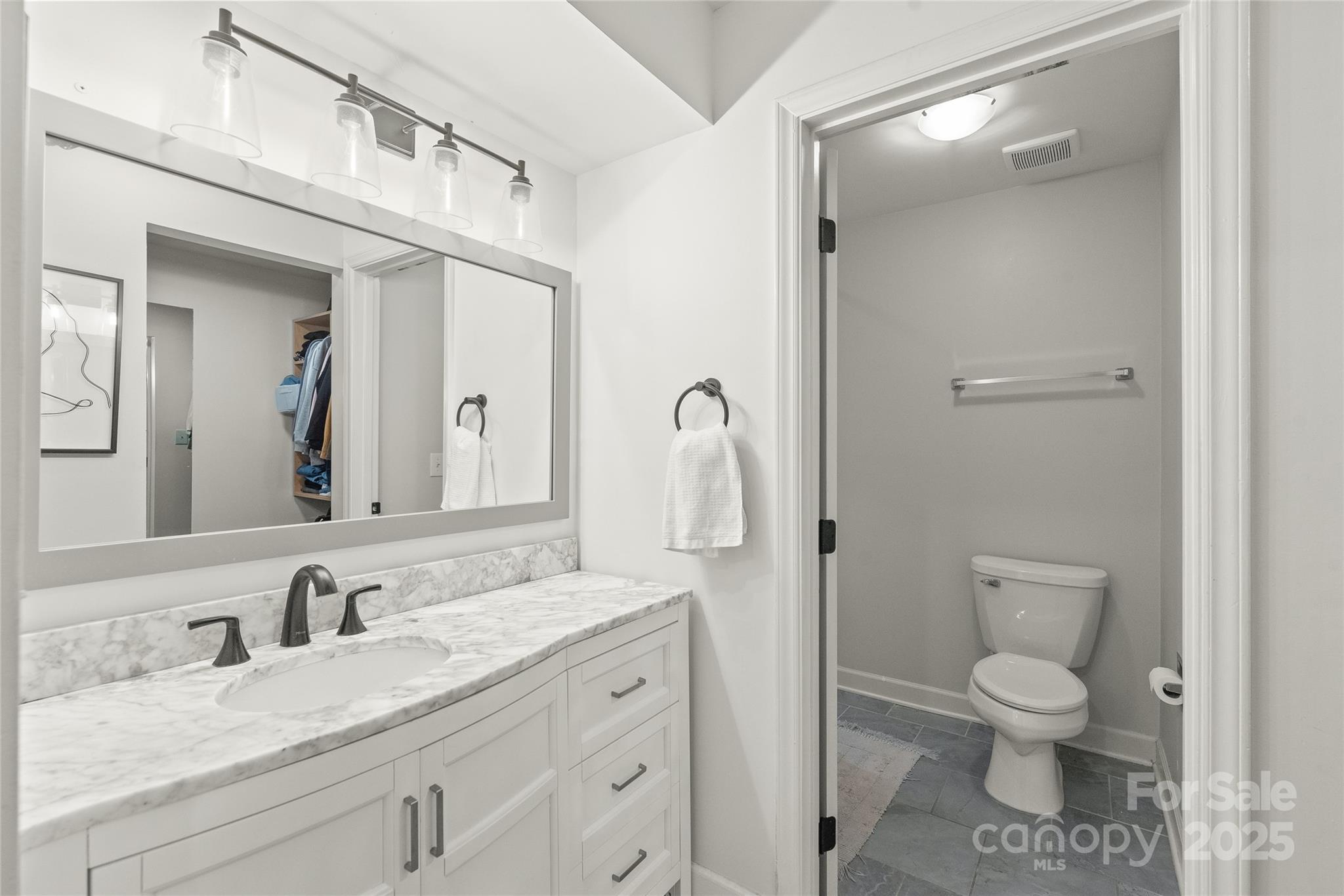 300 E Park Avenue Unit: 16