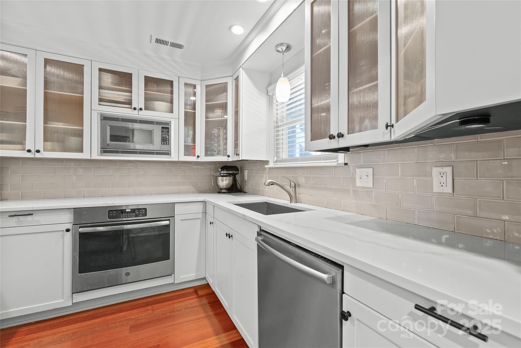 300 E Park Avenue Unit: 16