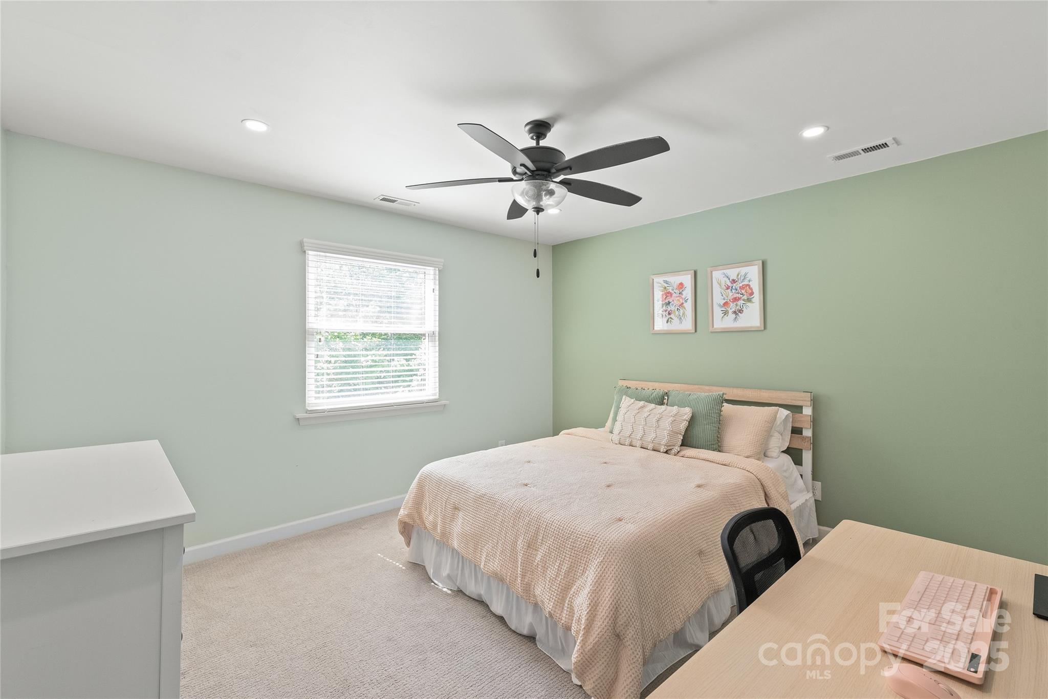 300 E Park Avenue Unit: 16