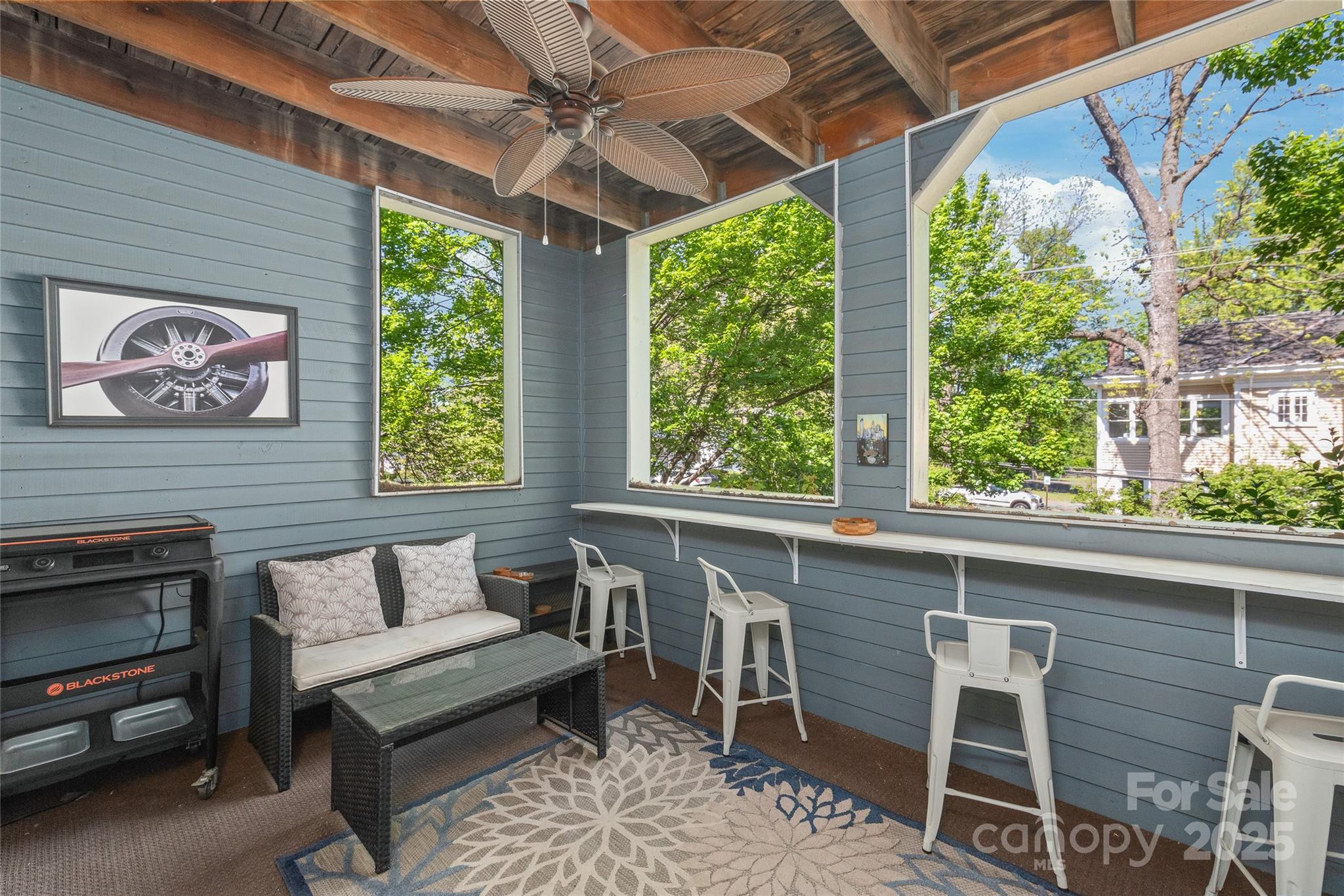 300 E Park Avenue Unit: 16