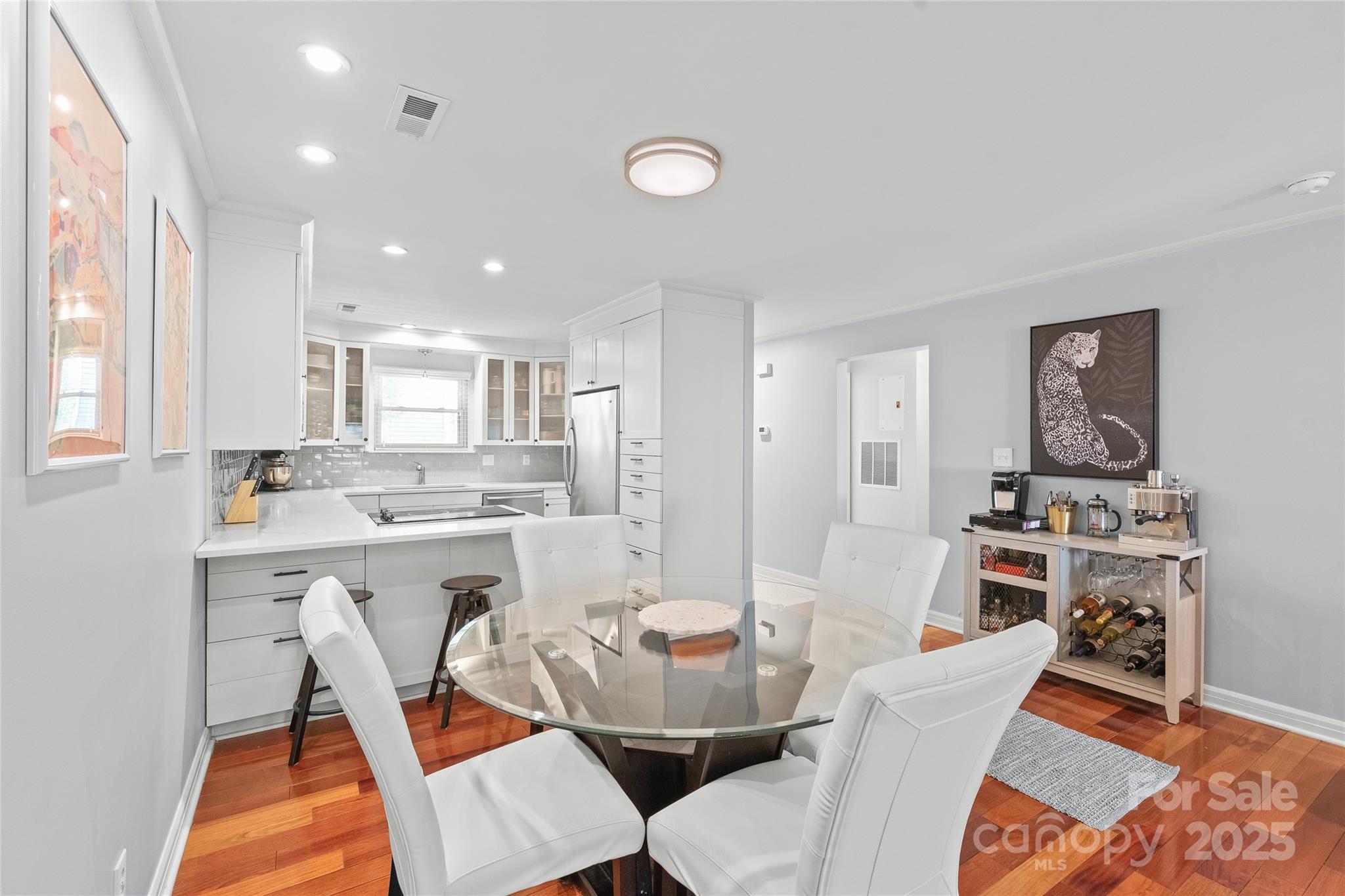 300 E Park Avenue Unit: 16