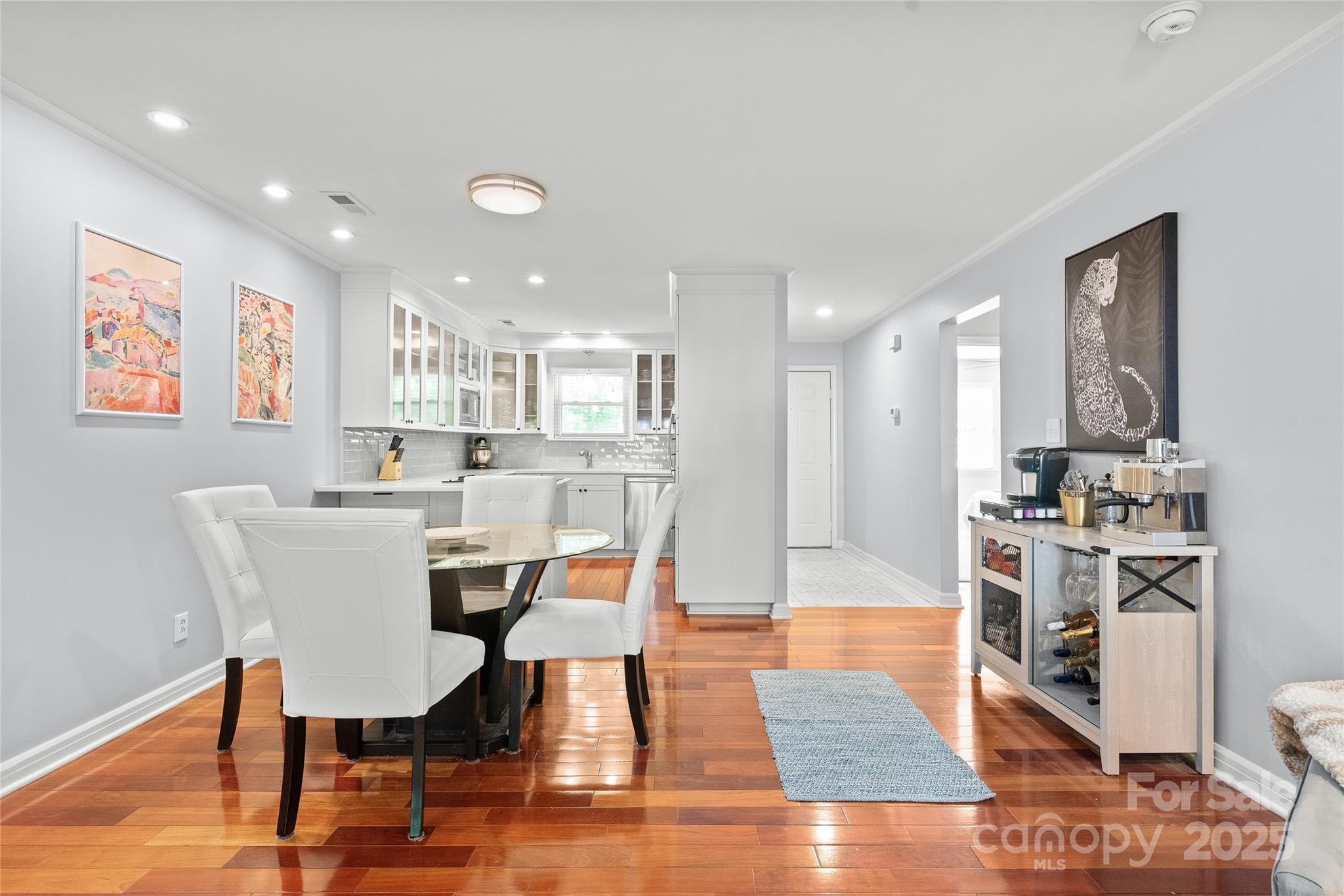 300 E Park Avenue Unit: 16