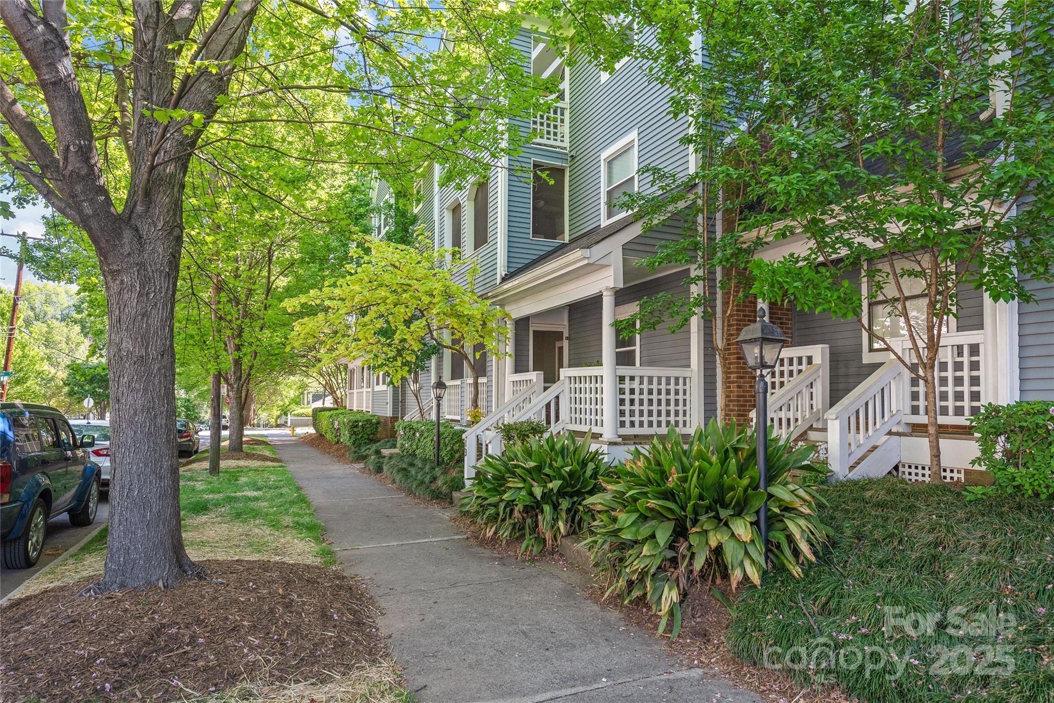 300 E Park Avenue Unit: 16