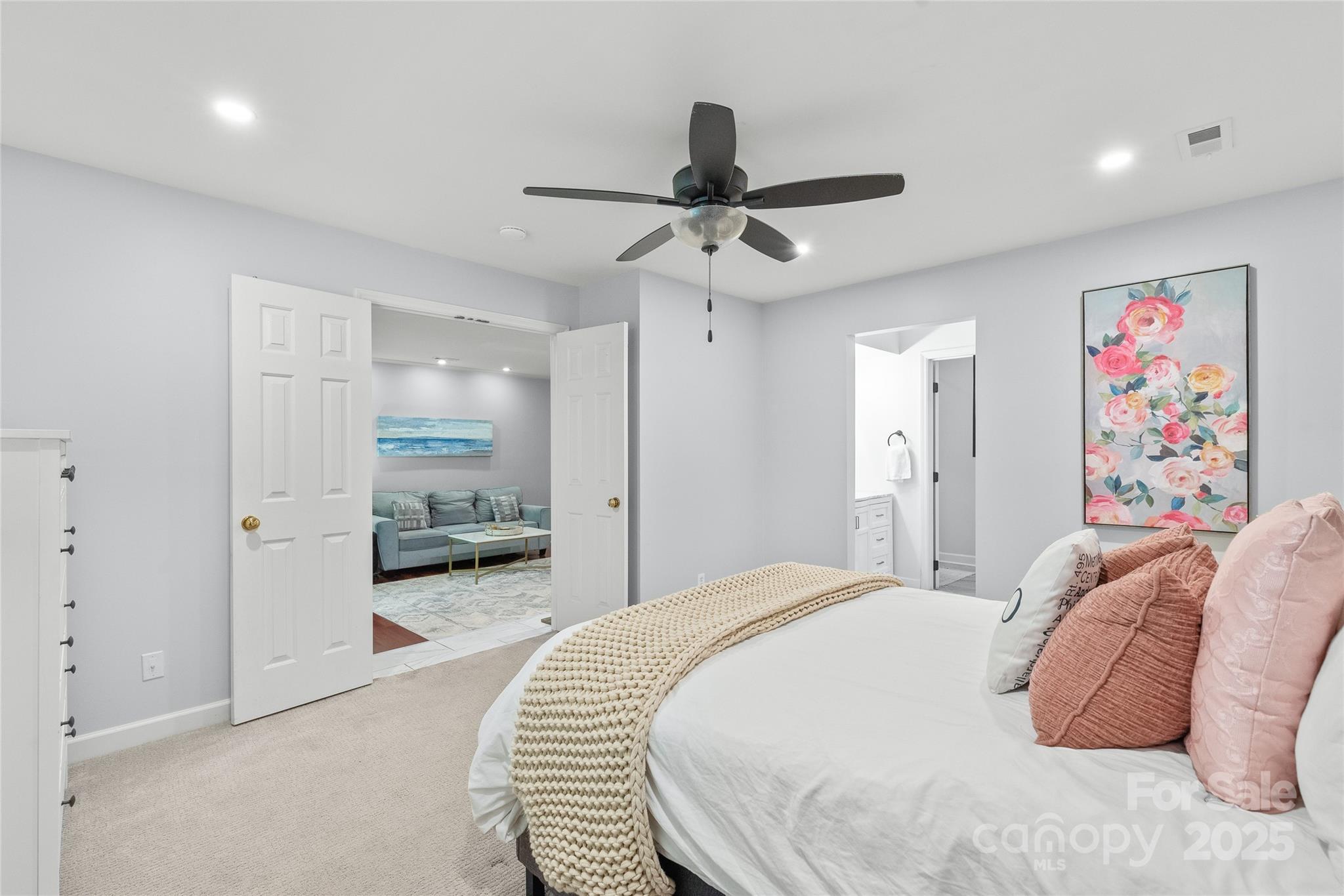 300 E Park Avenue Unit: 16