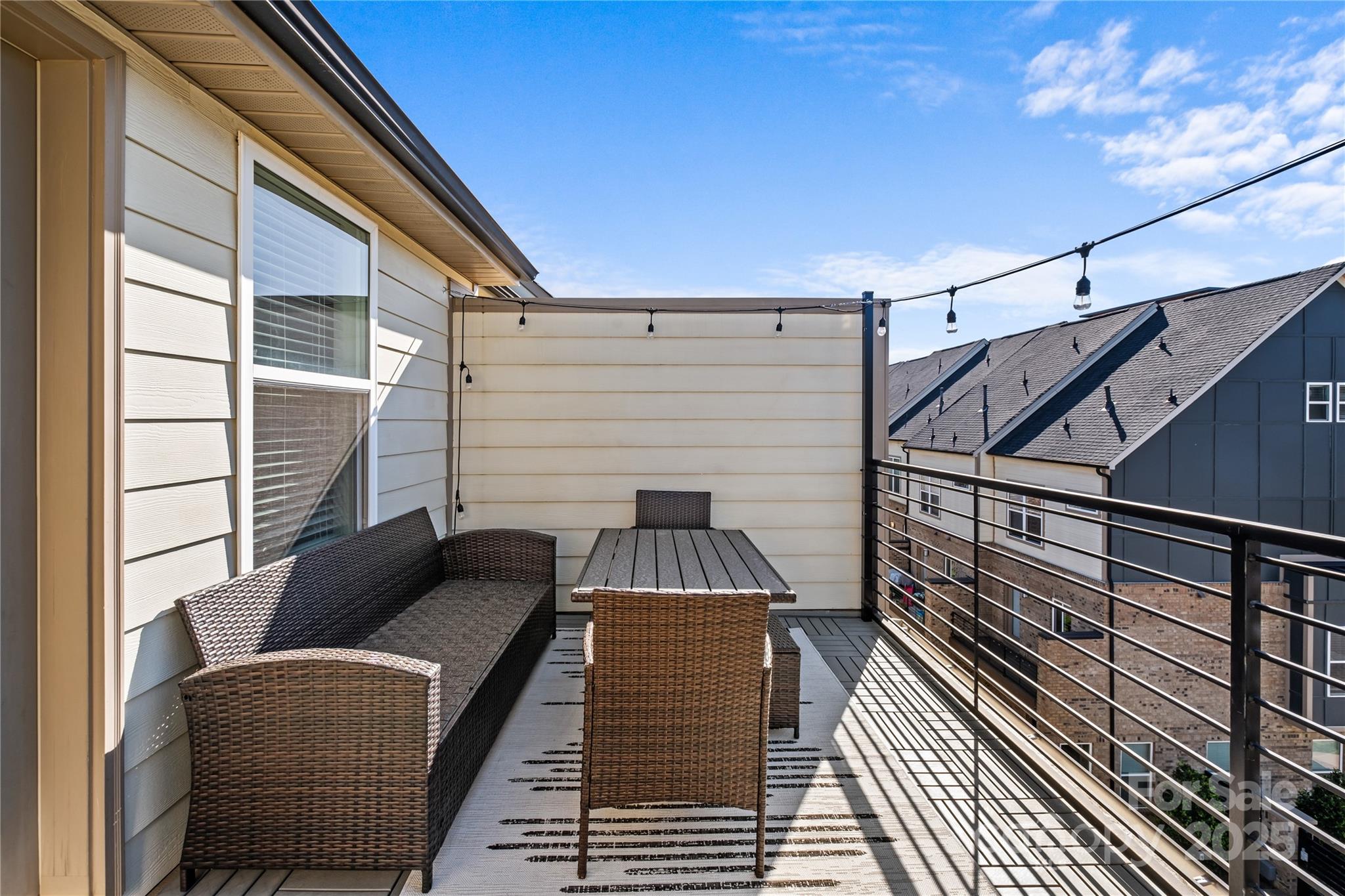 2863 Grand Union Way