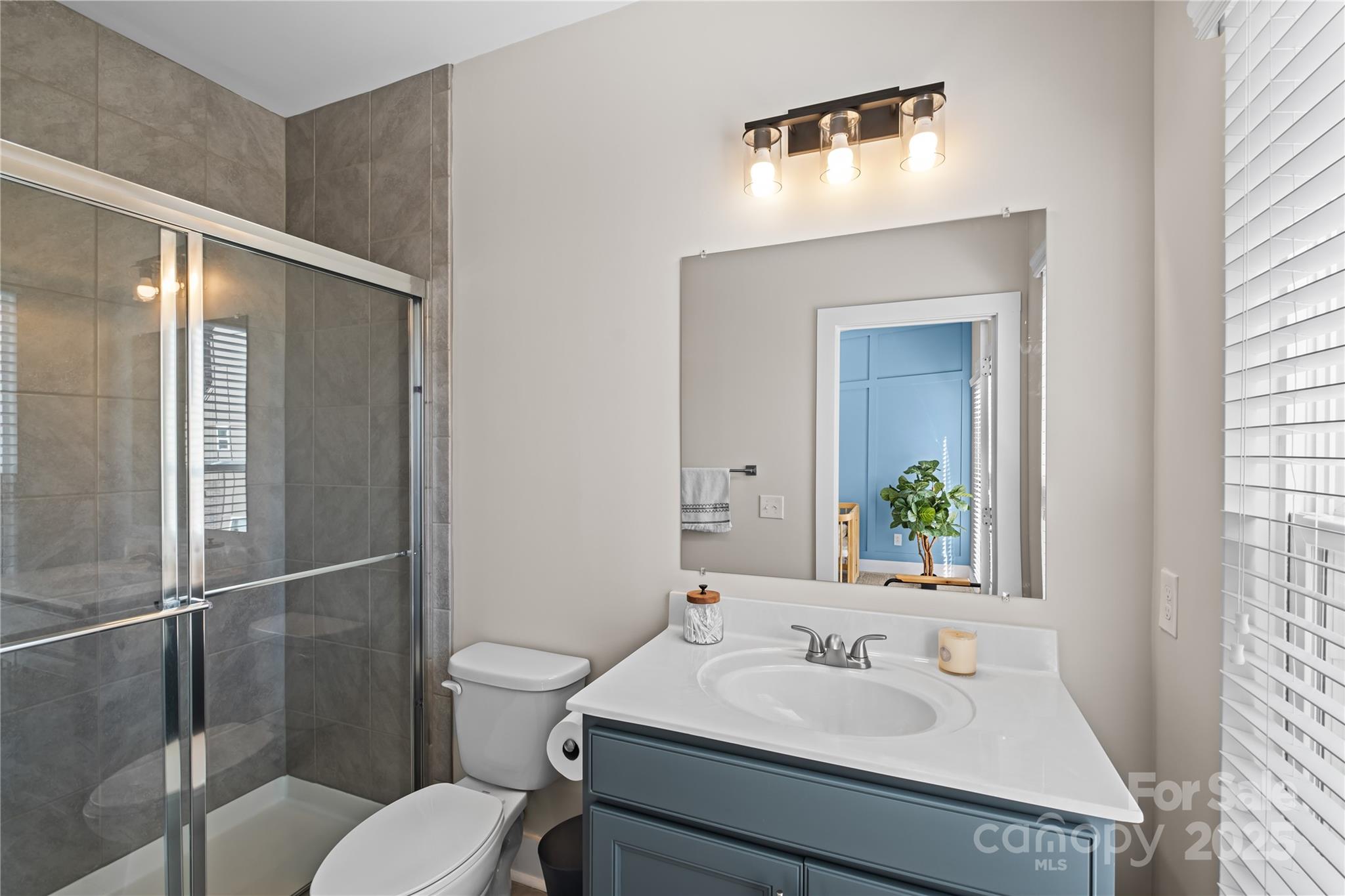 2863 Grand Union Way