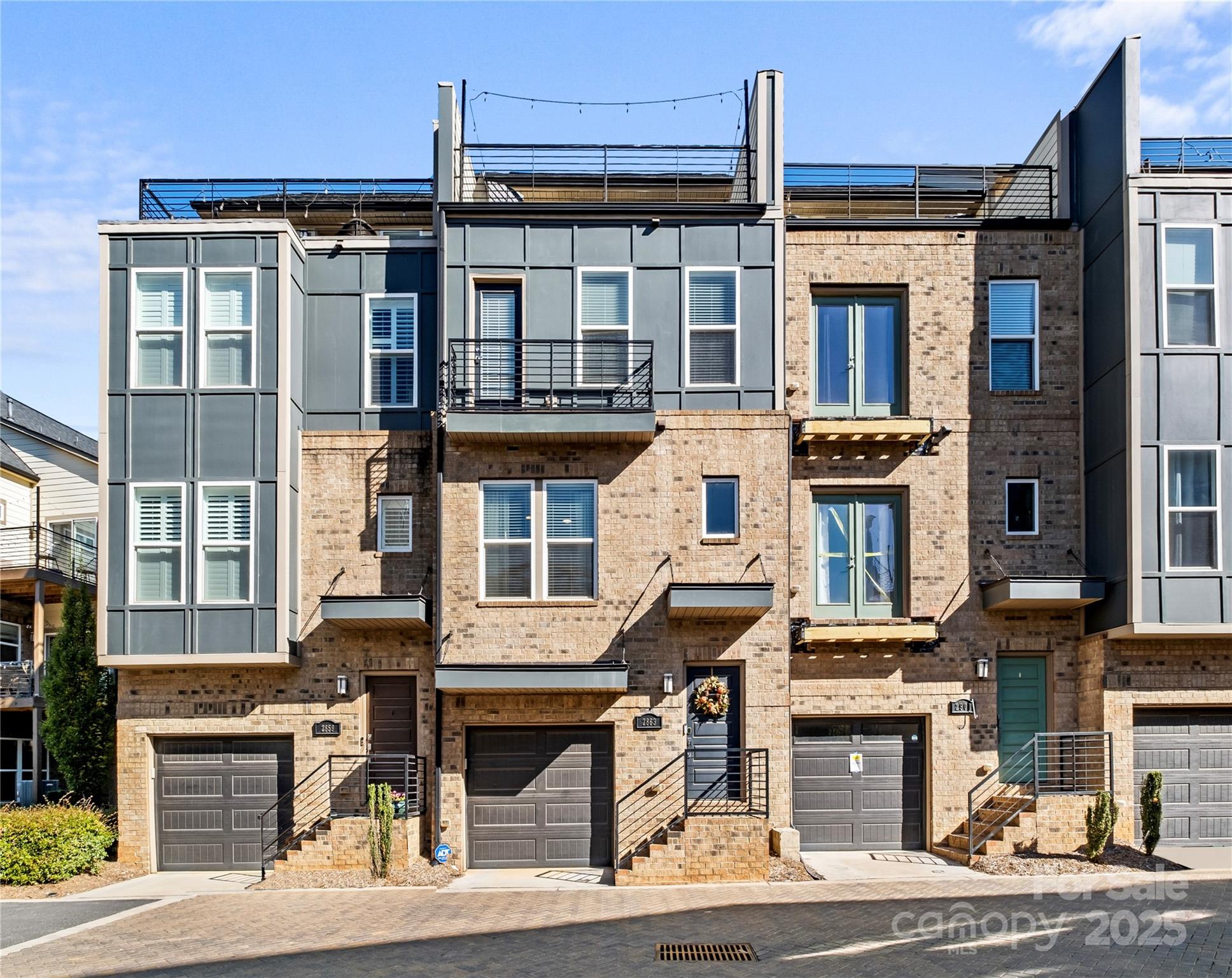 2863 Grand Union Way