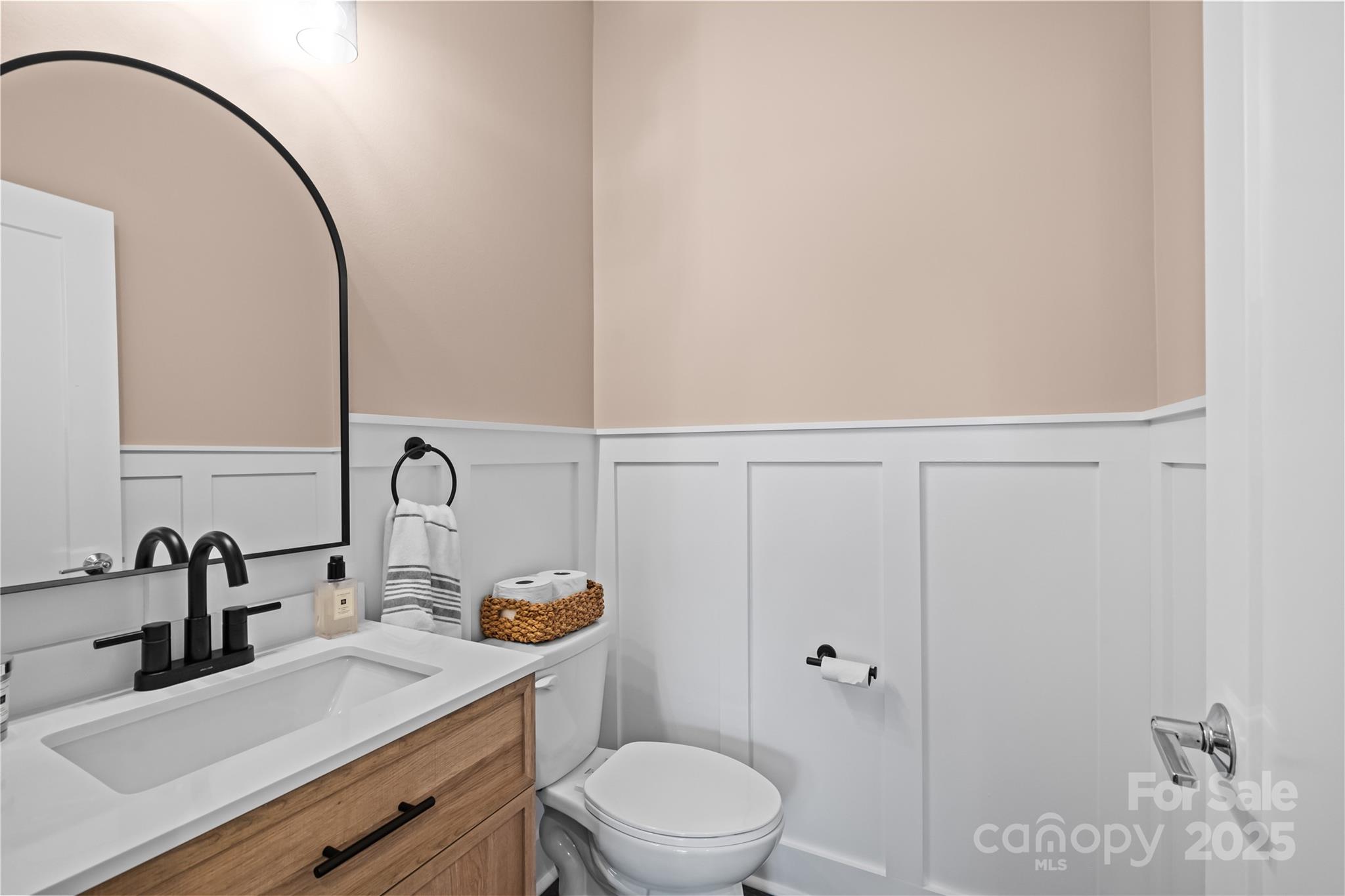 2863 Grand Union Way