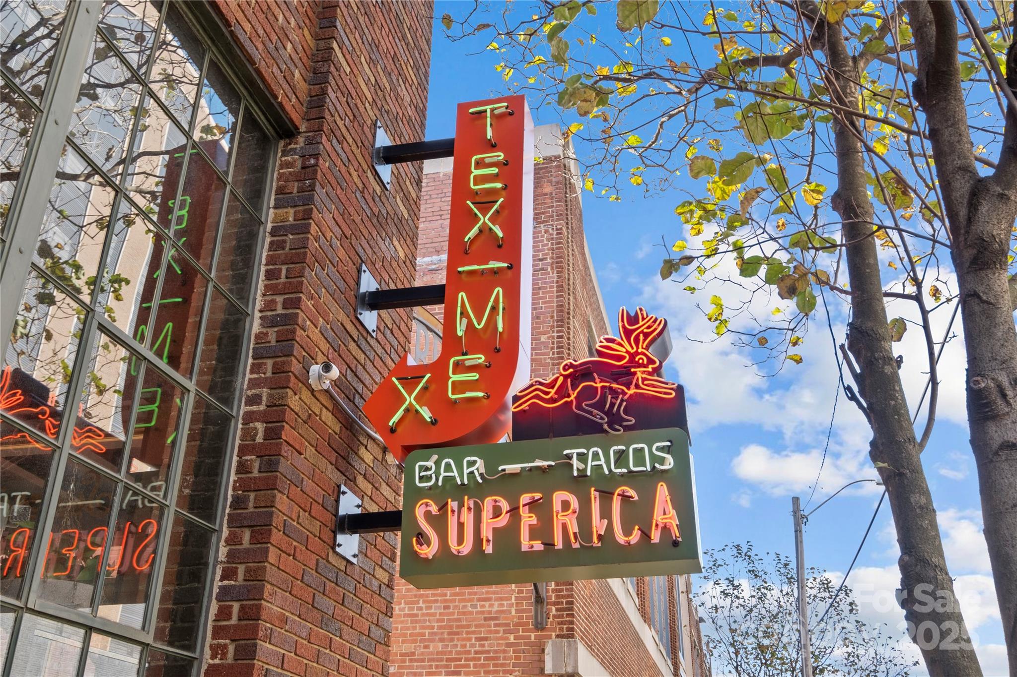 2863 Grand Union Way