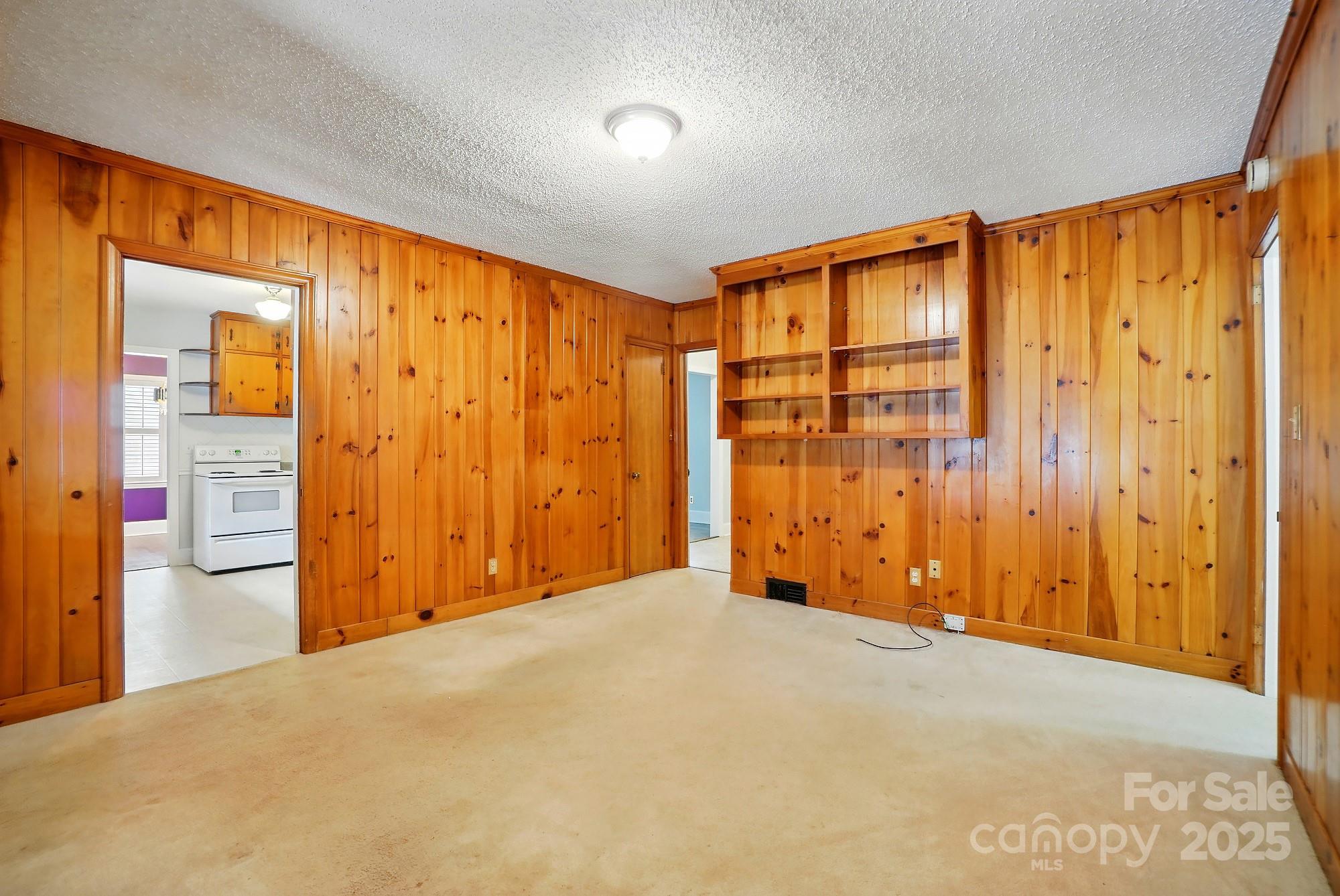 4220 Castlewood Road