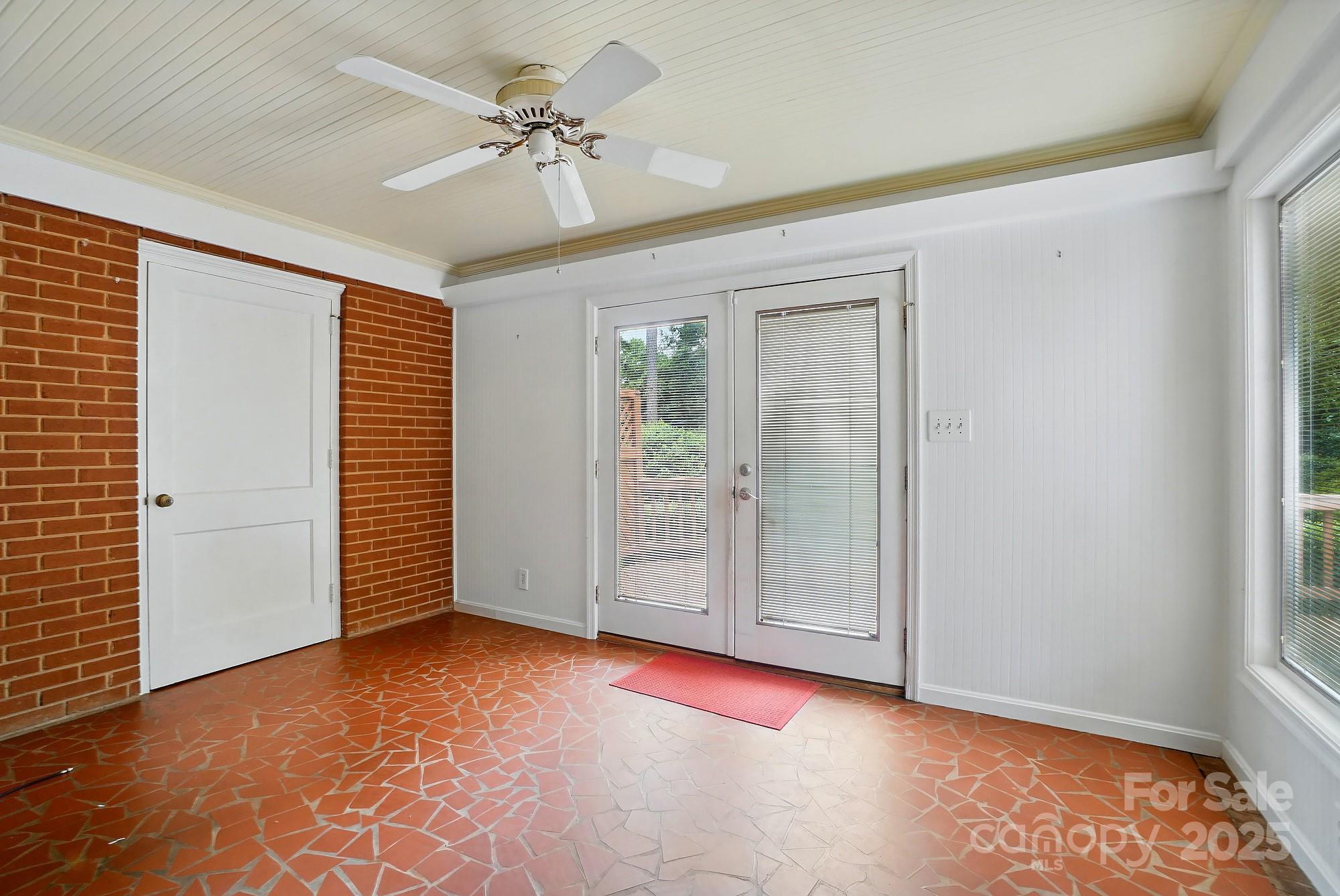 4220 Castlewood Road