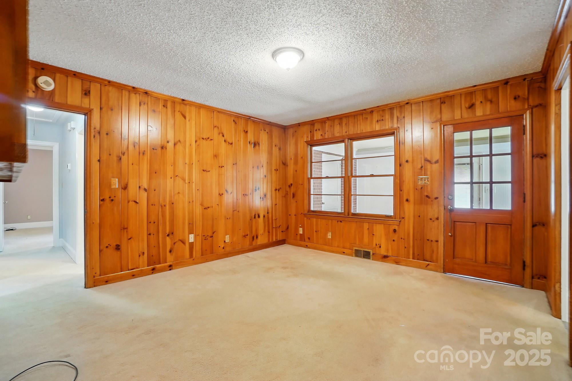 4220 Castlewood Road