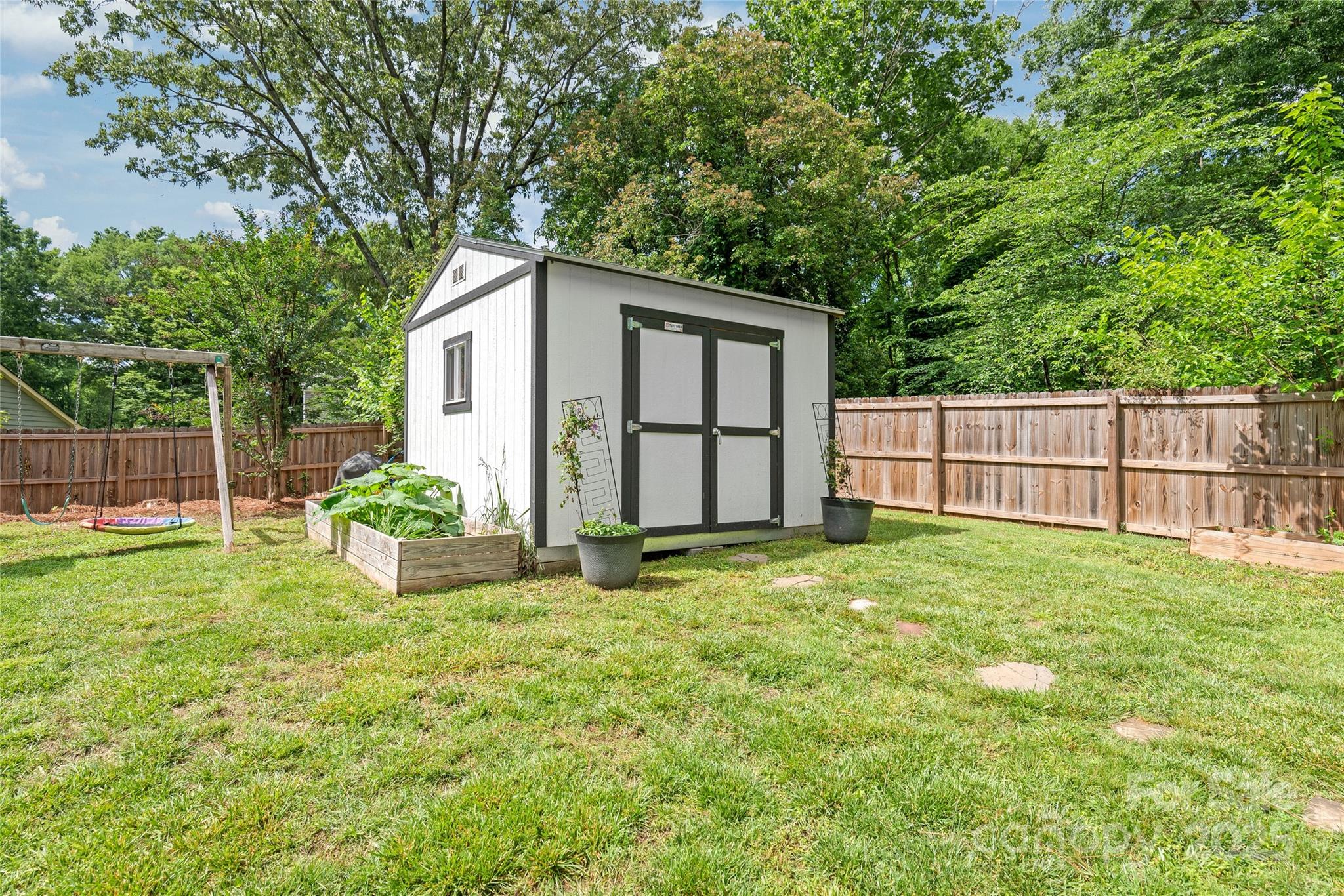 618 Heathermoor Court