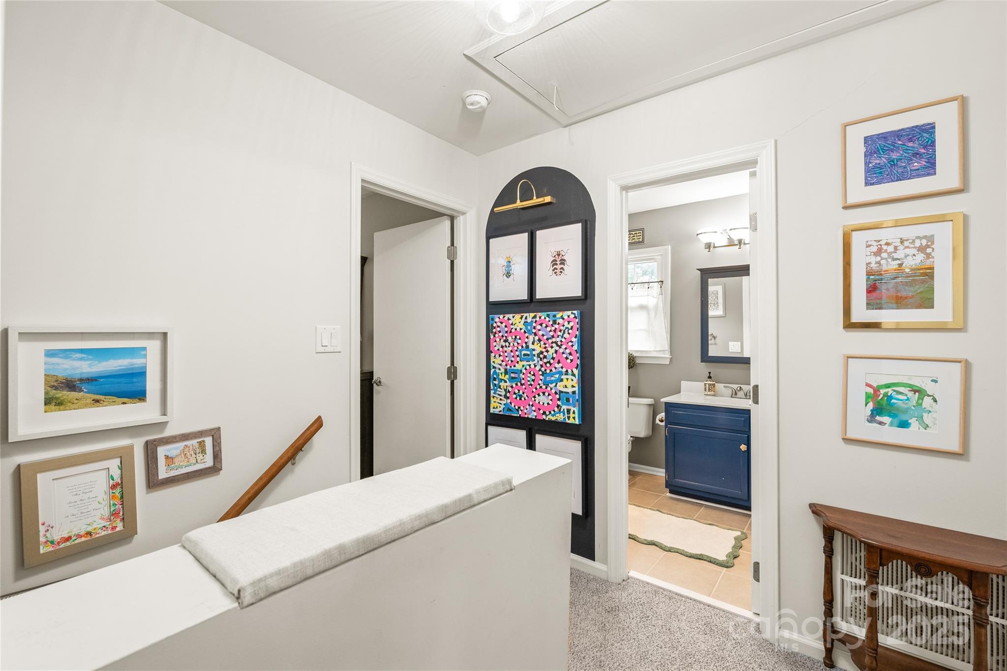 618 Heathermoor Court