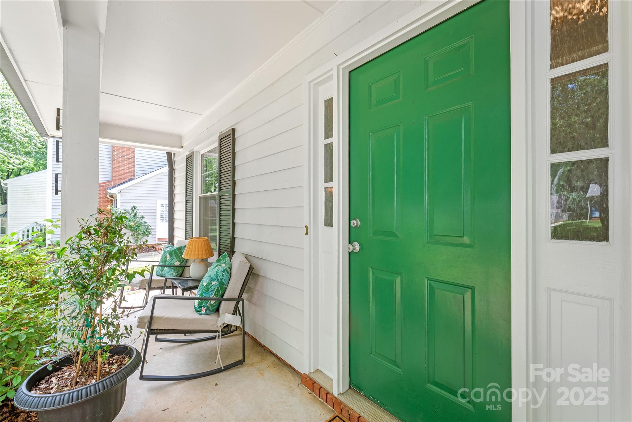 618 Heathermoor Court