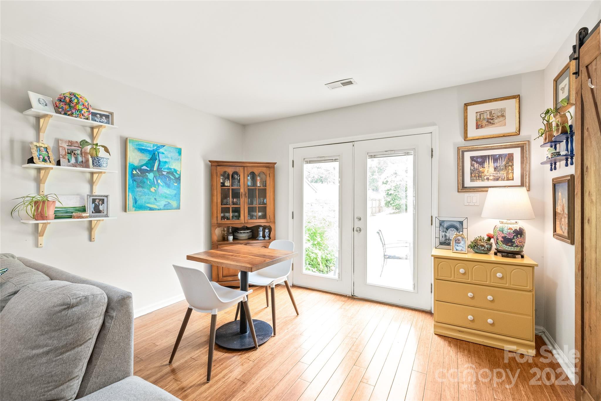 618 Heathermoor Court