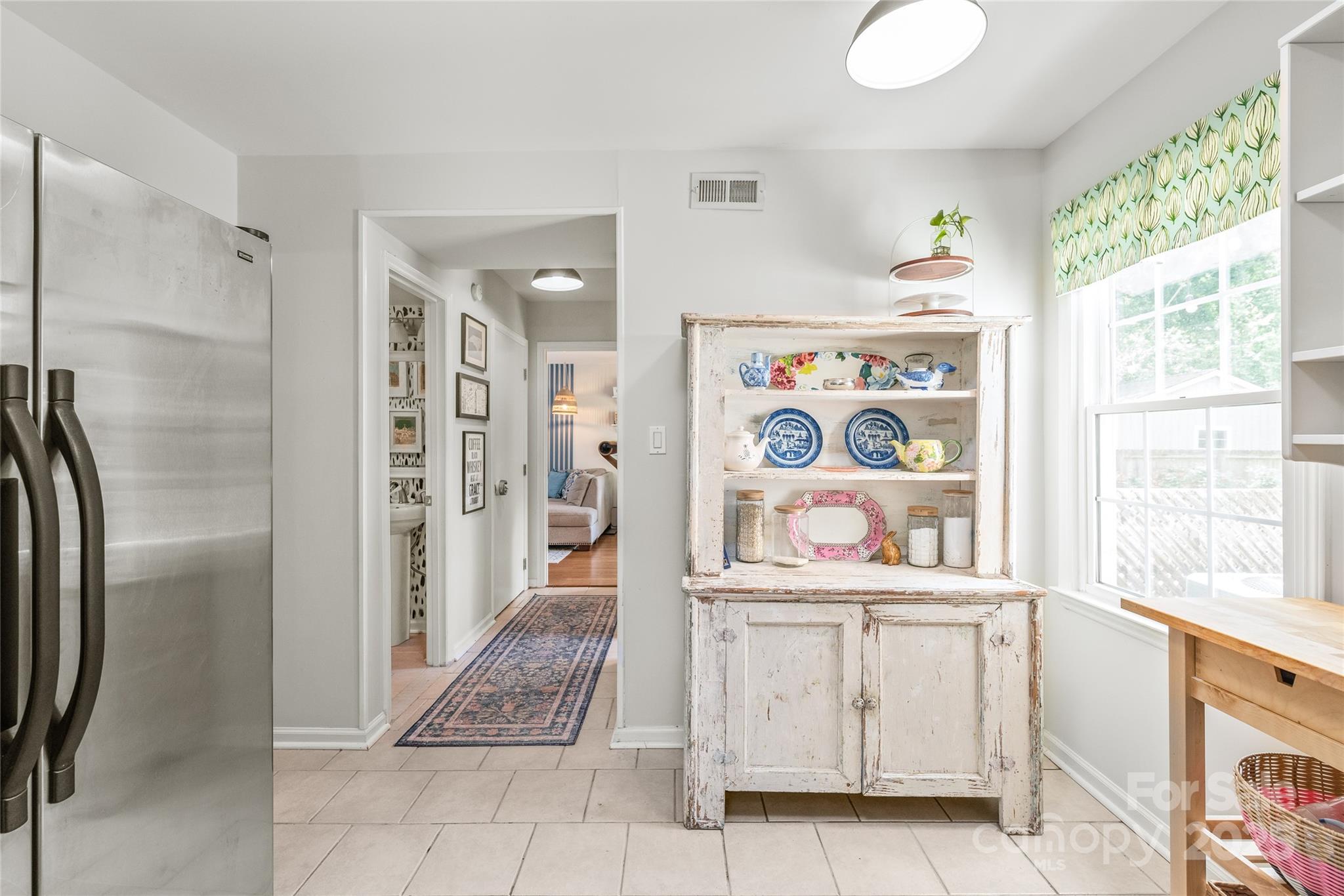 618 Heathermoor Court