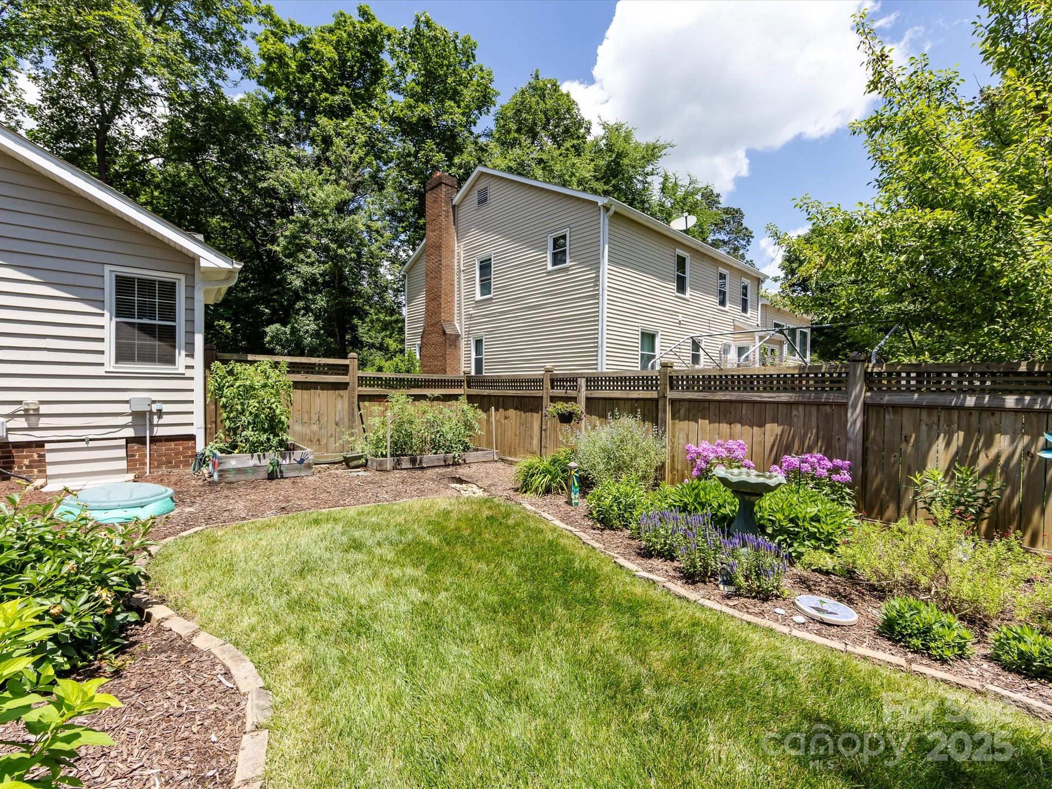 4925 Cedar Forest Drive