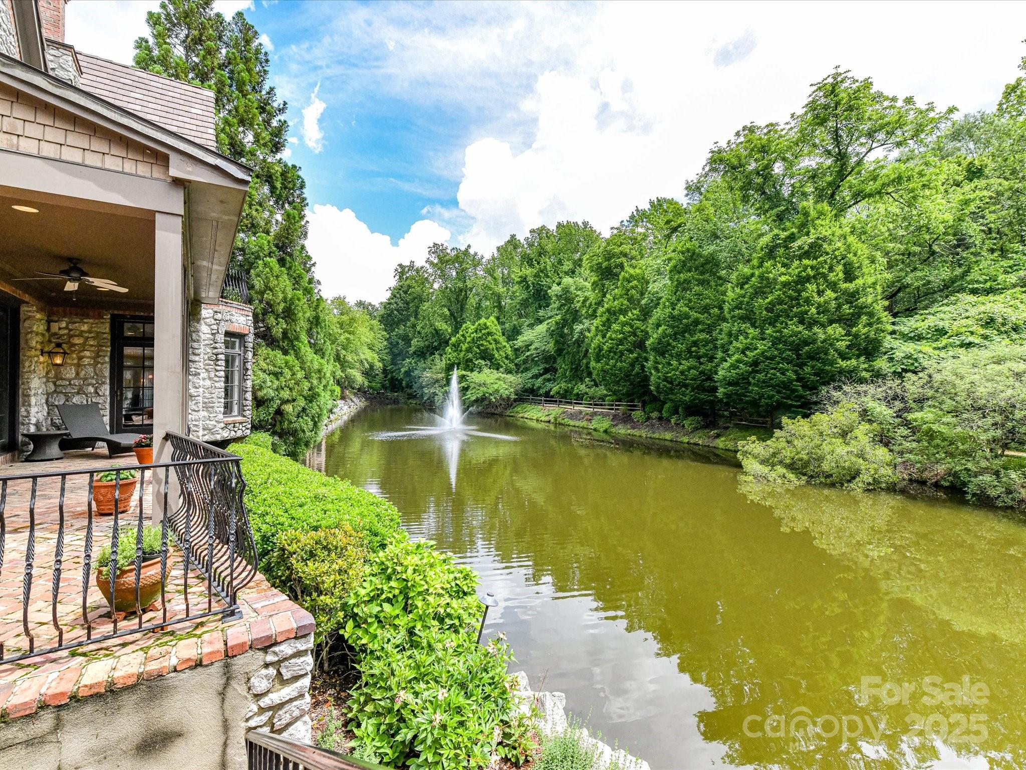 2240 La Maison Drive