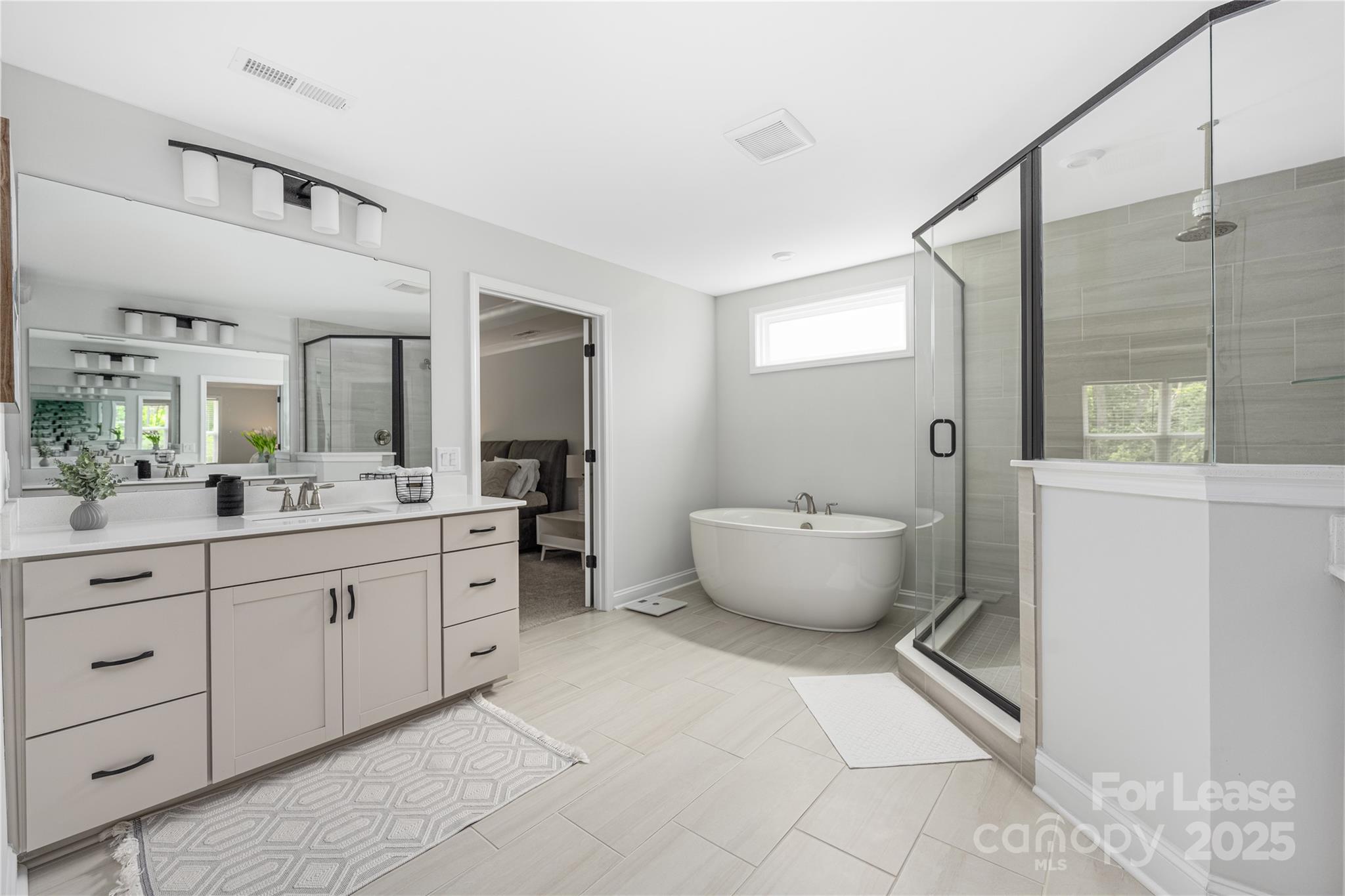 1218 Regions Boulevard