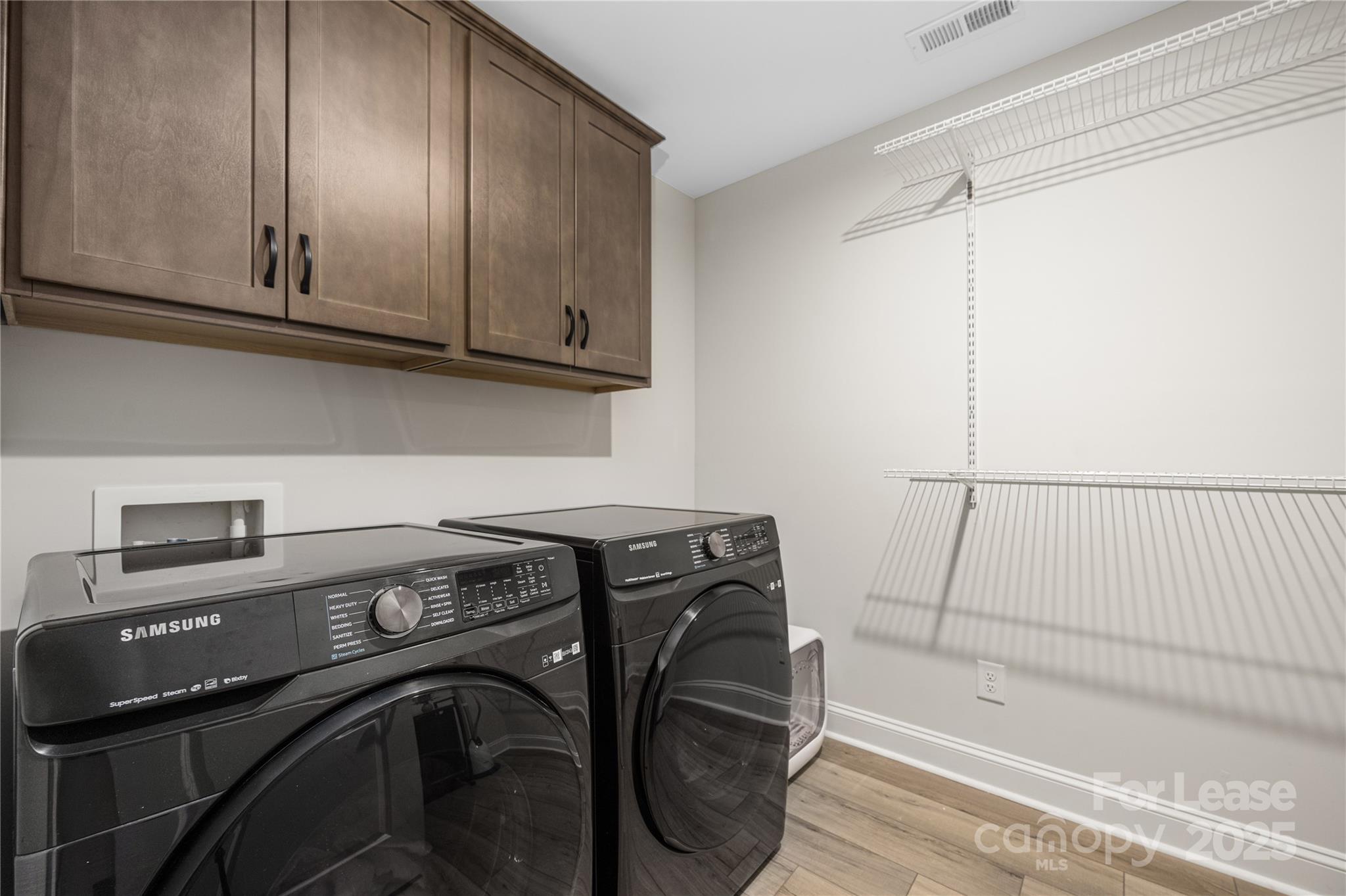 1218 Regions Boulevard