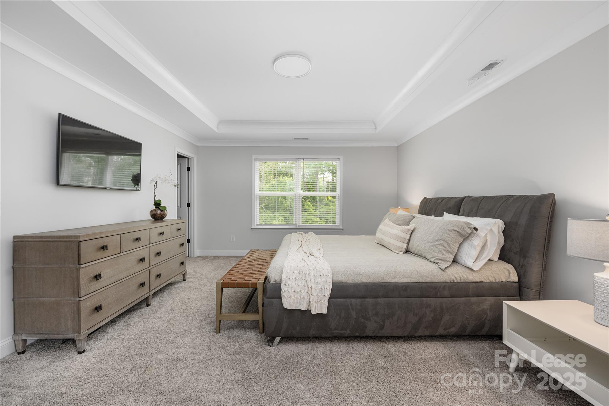 1218 Regions Boulevard