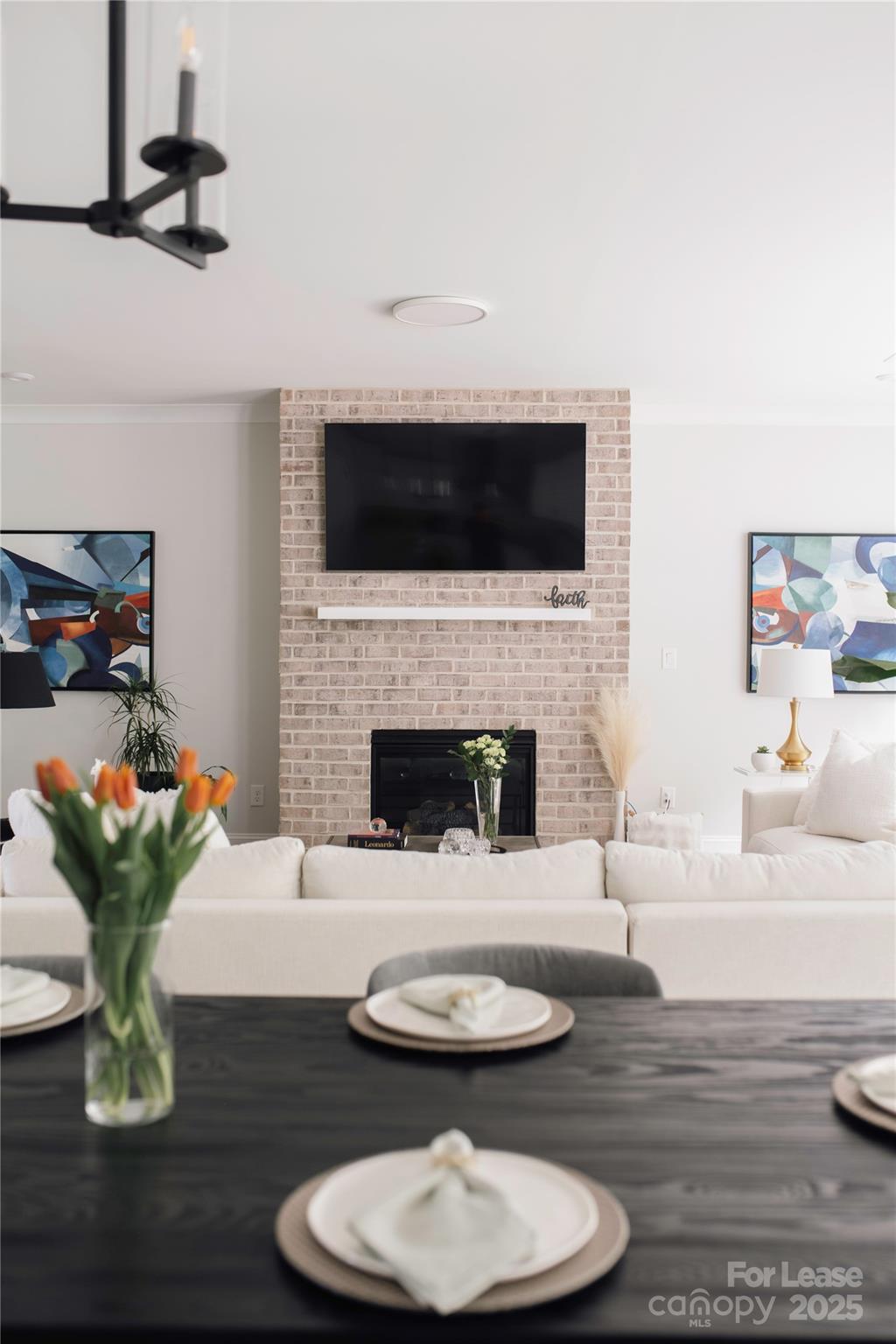 1218 Regions Boulevard