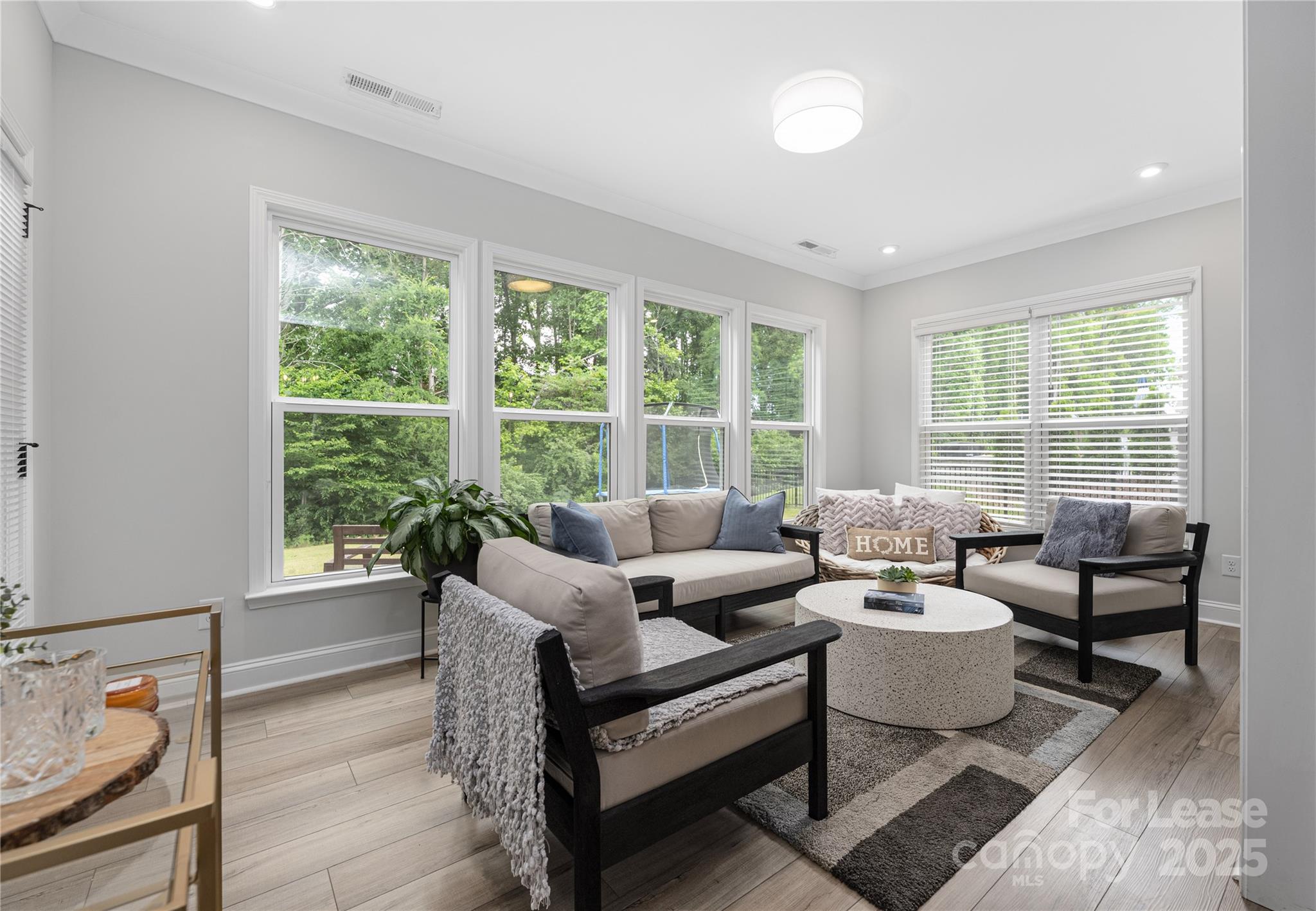 1218 Regions Boulevard