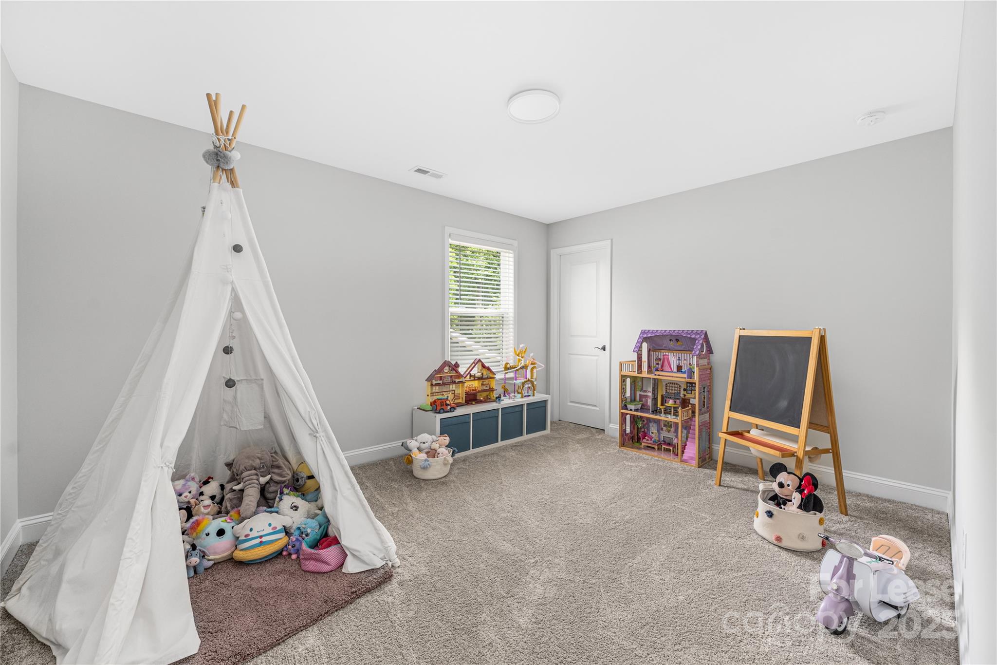 1218 Regions Boulevard