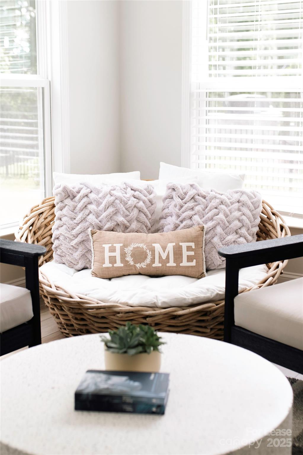 1218 Regions Boulevard