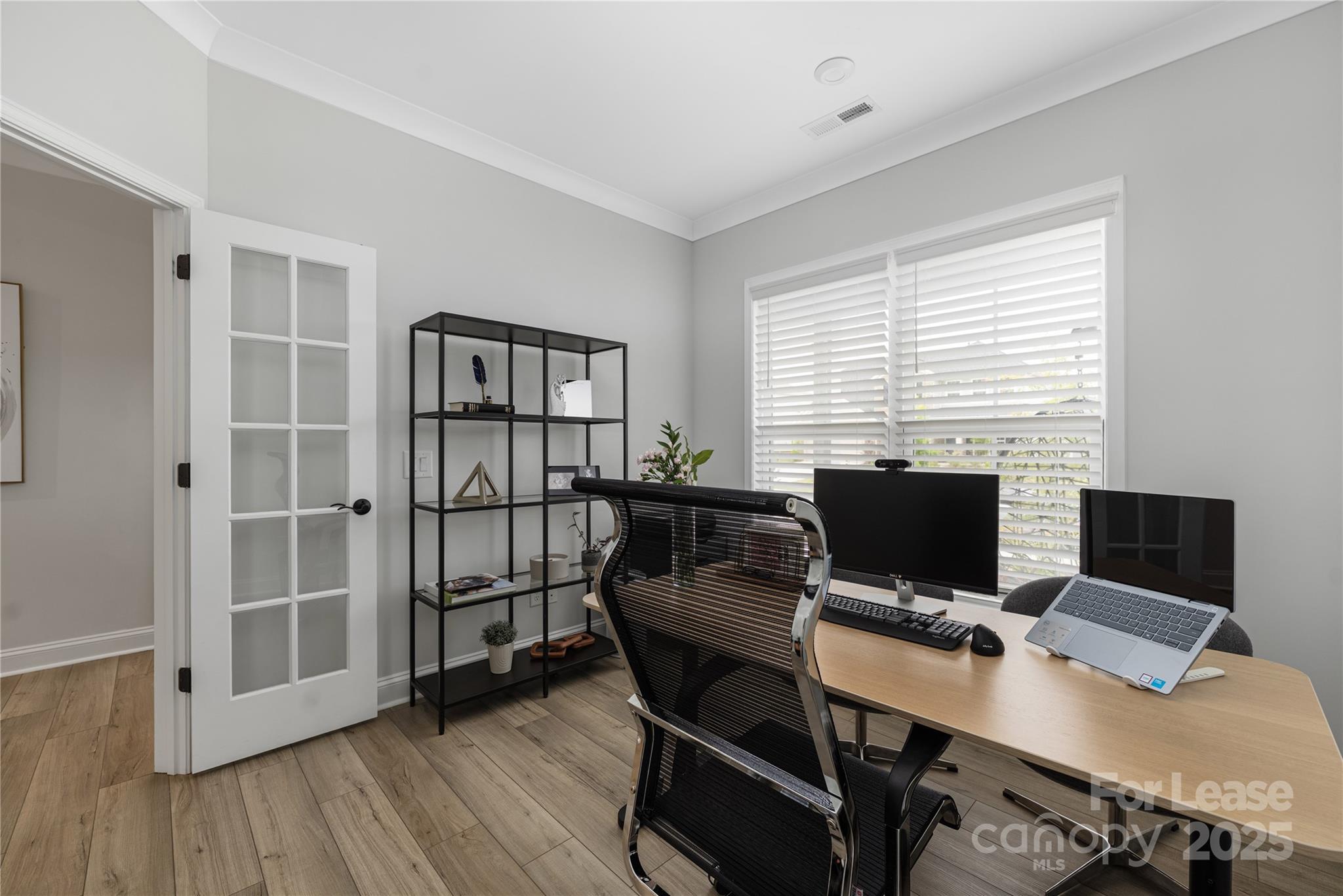 1218 Regions Boulevard