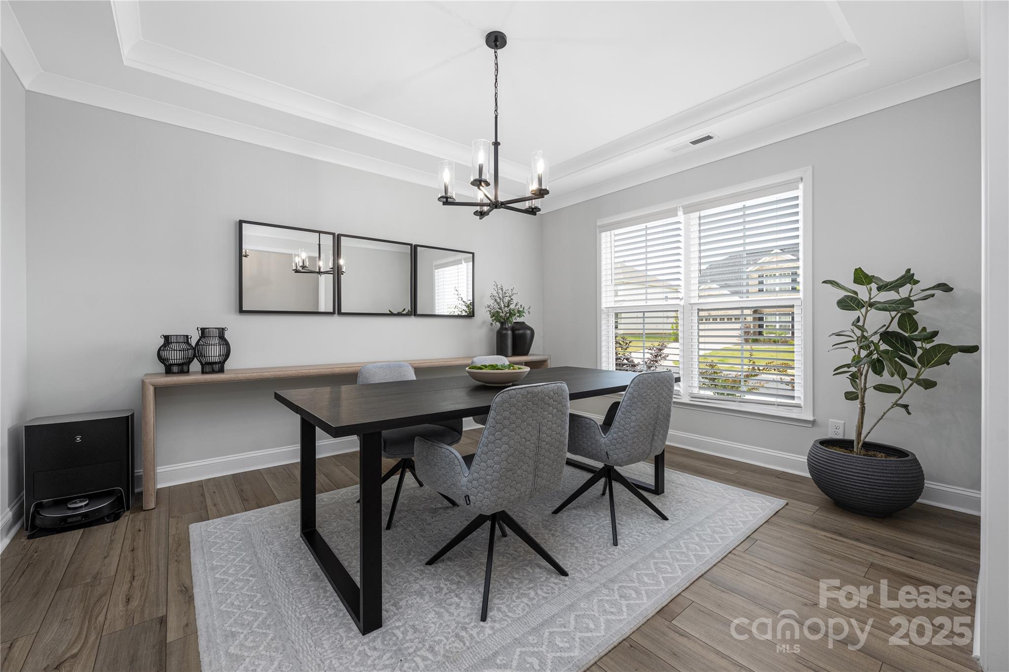 1218 Regions Boulevard