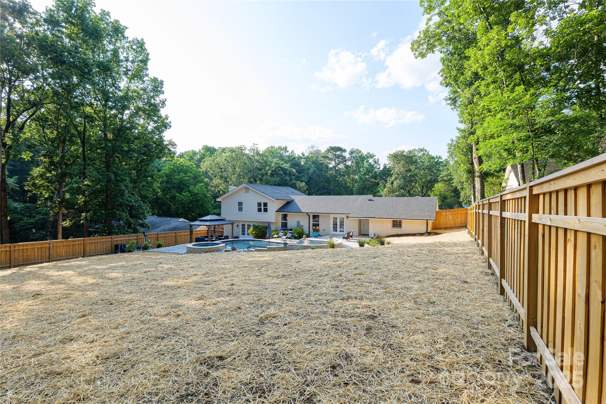 932 Shady Bluff Drive