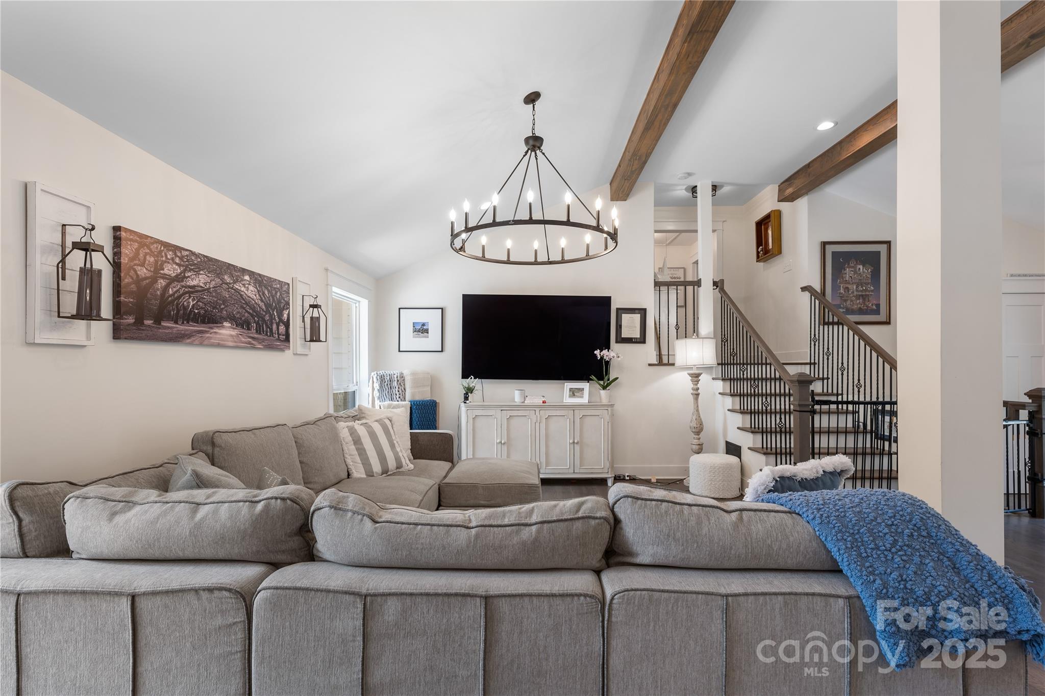 932 Shady Bluff Drive