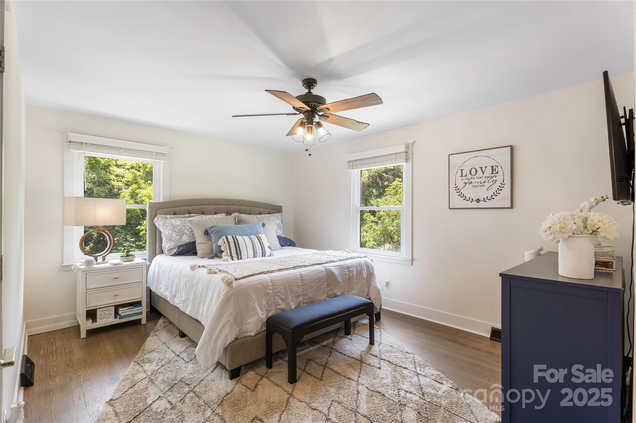 932 Shady Bluff Drive