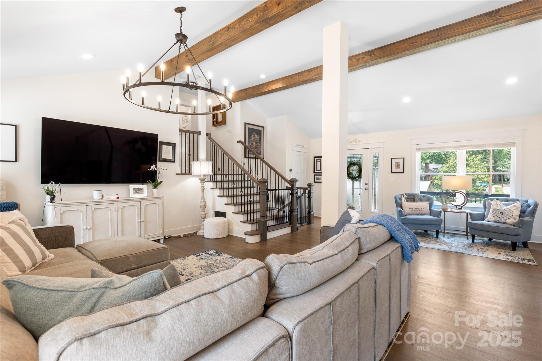 932 Shady Bluff Drive