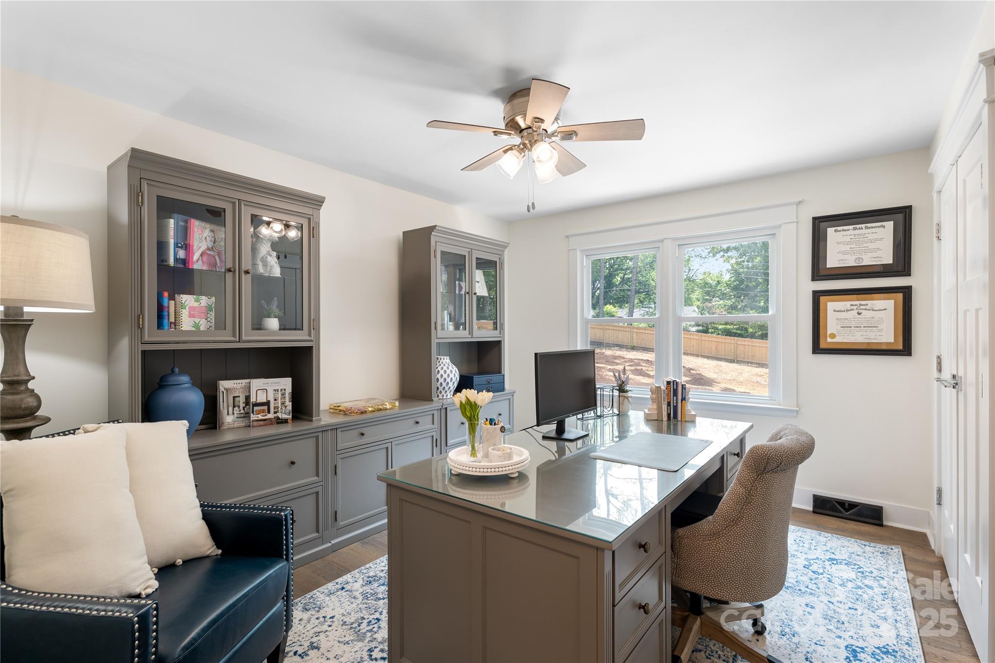 932 Shady Bluff Drive